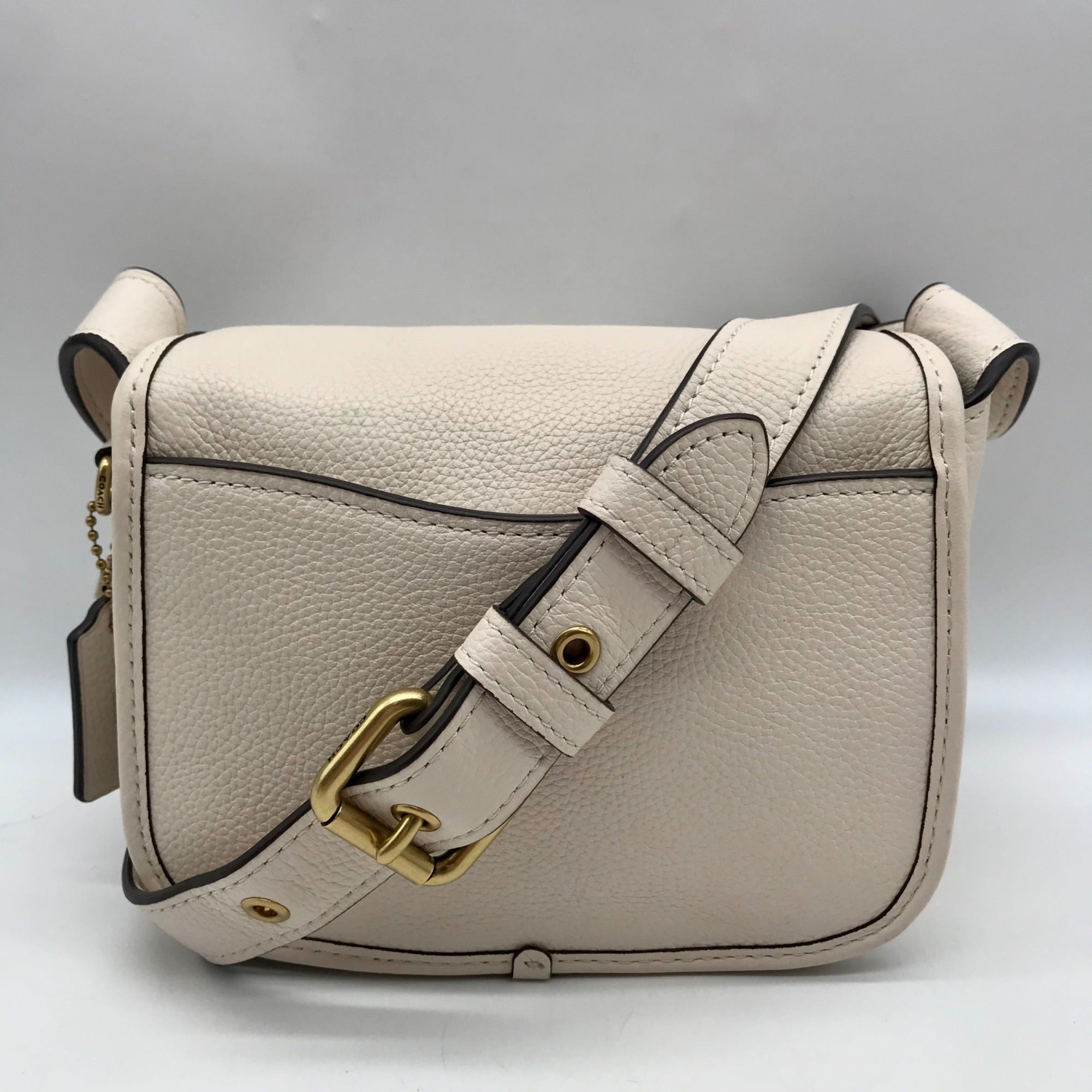 Coach White Pebbled Leather Tabby Messenger 19 Crossbody CJ846