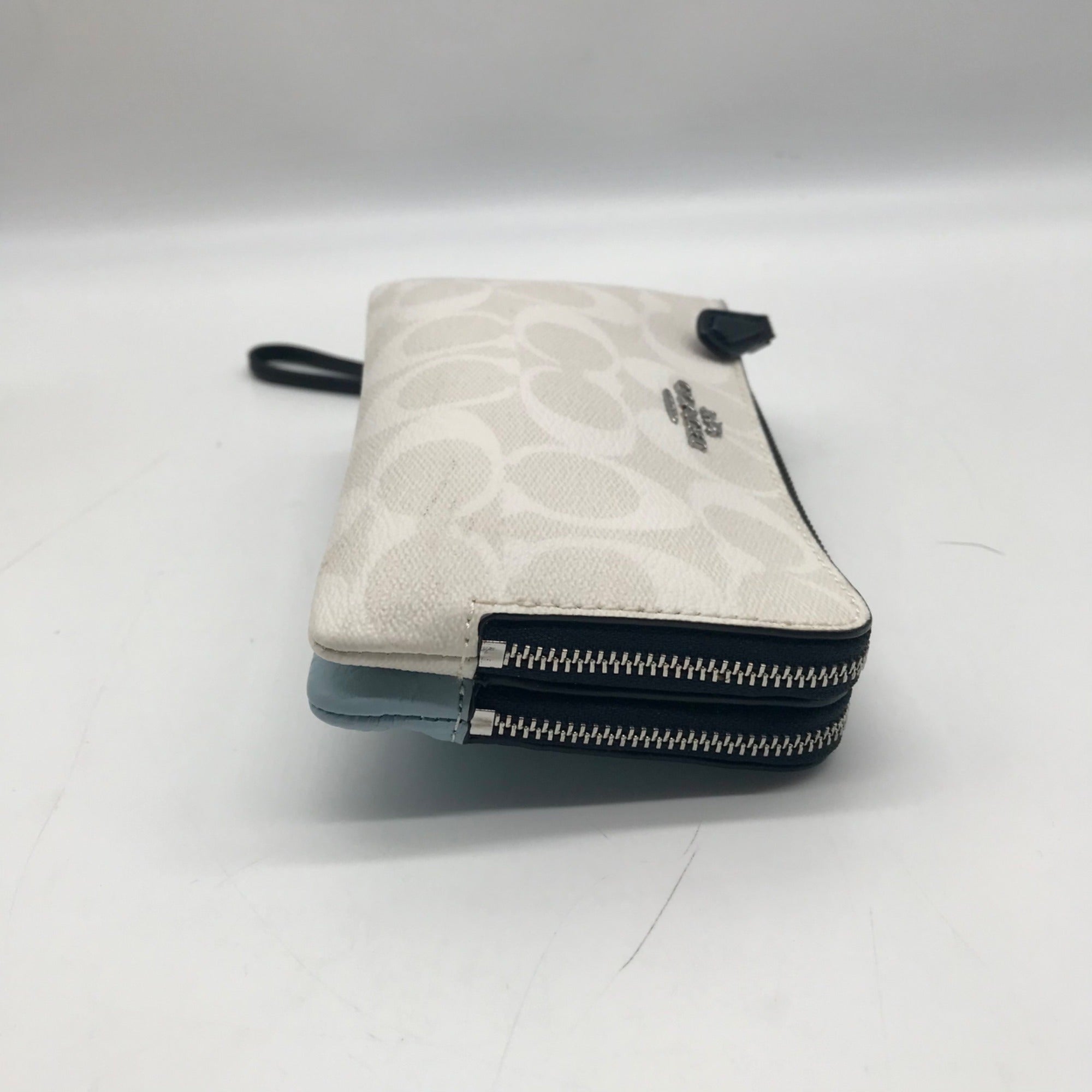 Coach White and Blue Signature Canvas Corner Zip Wristlet