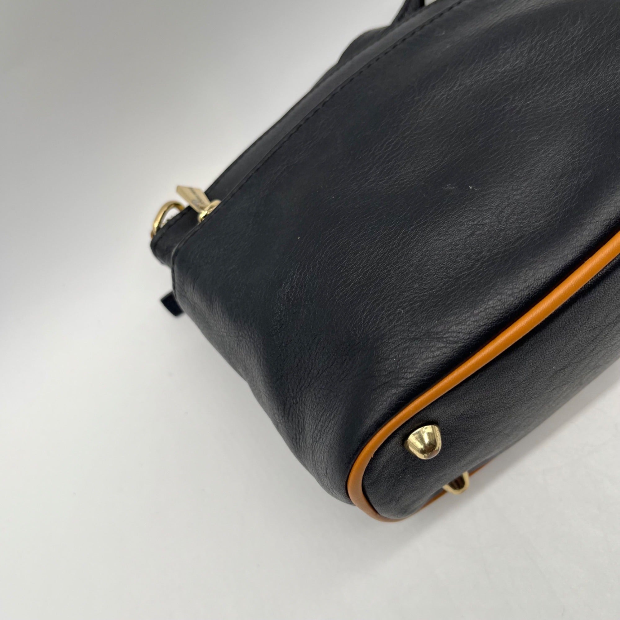 Divina Firenze Black Leather Crossbody Bag