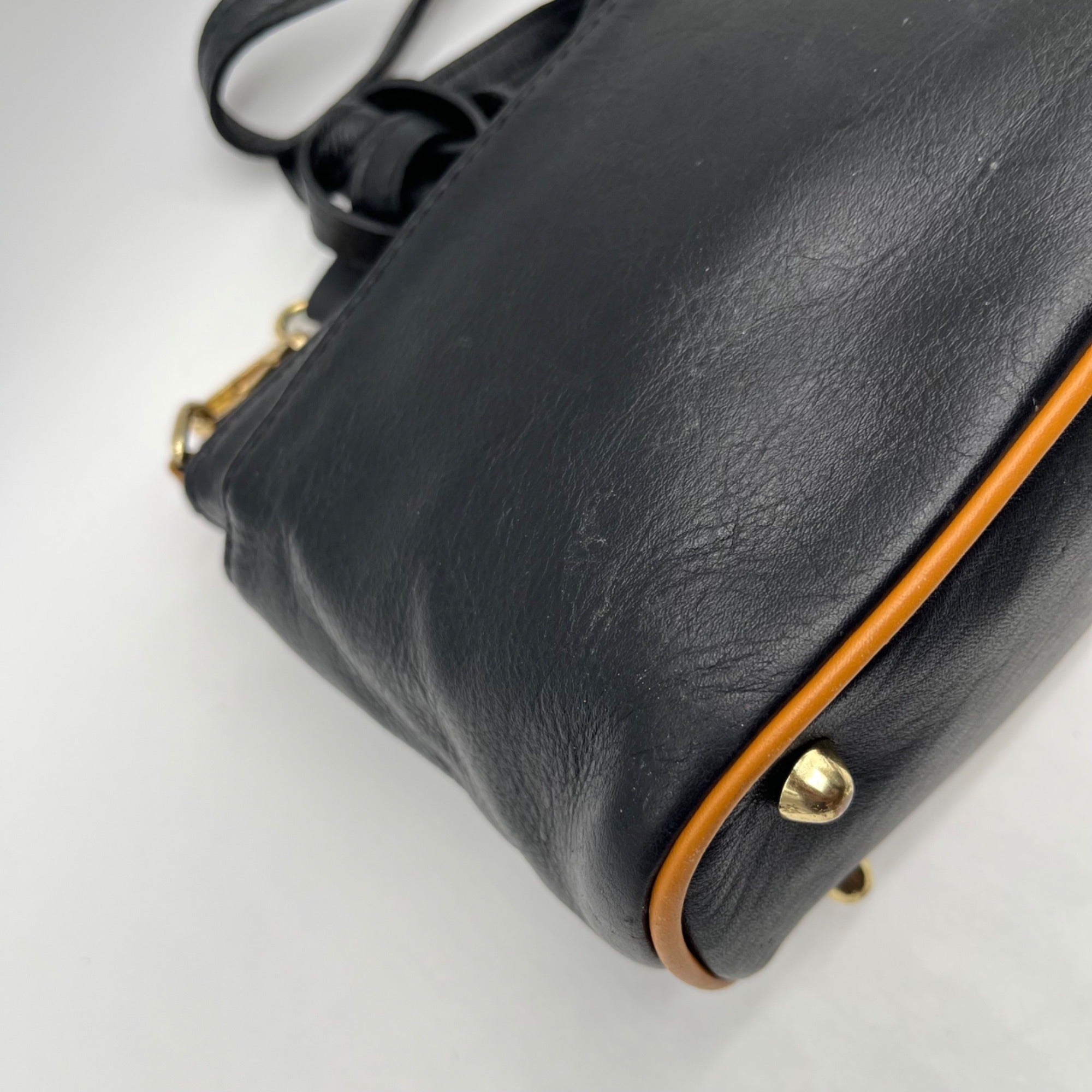 Divina Firenze Black Leather Crossbody Bag