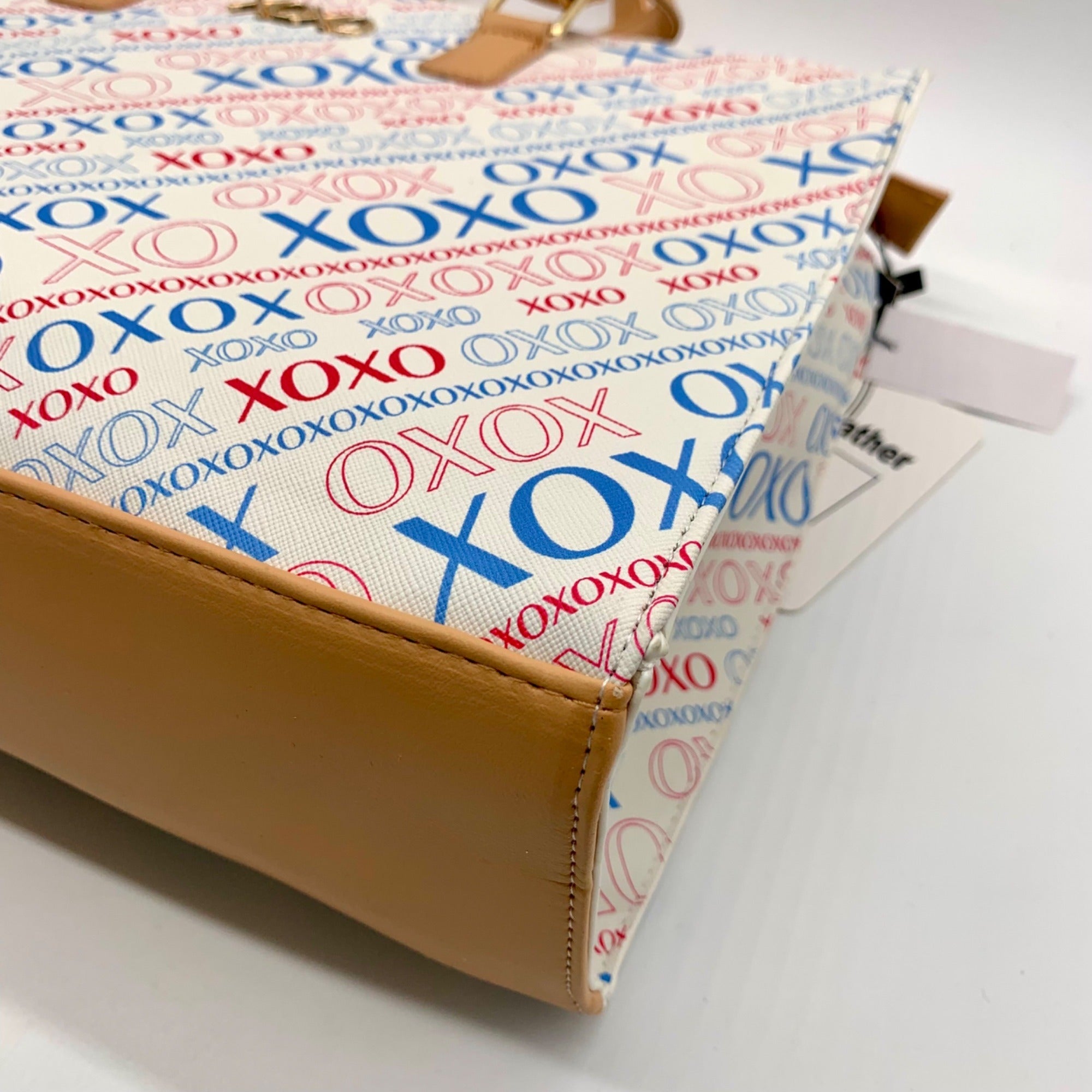 Xoxo White All-over Print Satchel Bag
