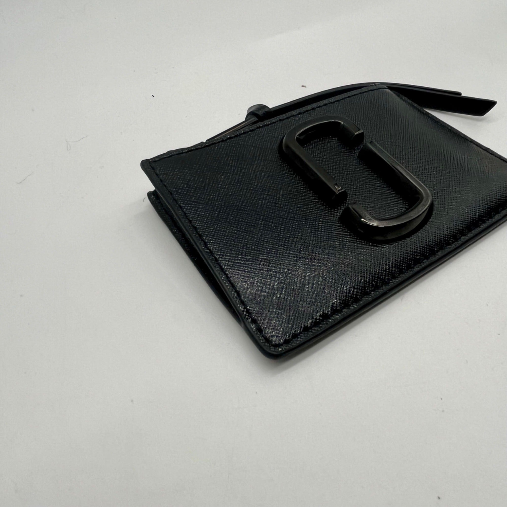Marc Jacobs Black Saffiano Leather DTM Top Zip Multi Wallet
