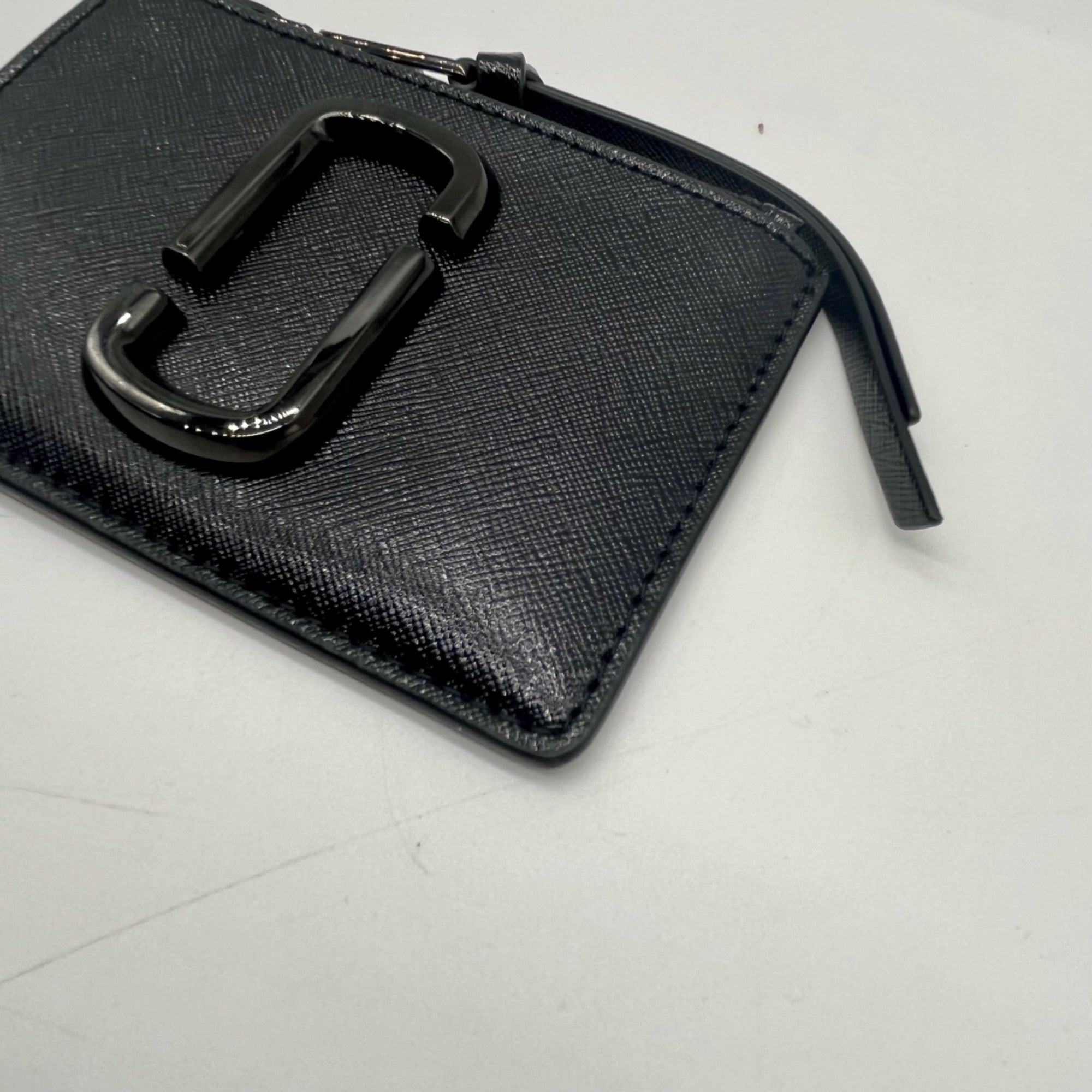 Marc Jacobs Black Saffiano Leather DTM Top Zip Multi Wallet