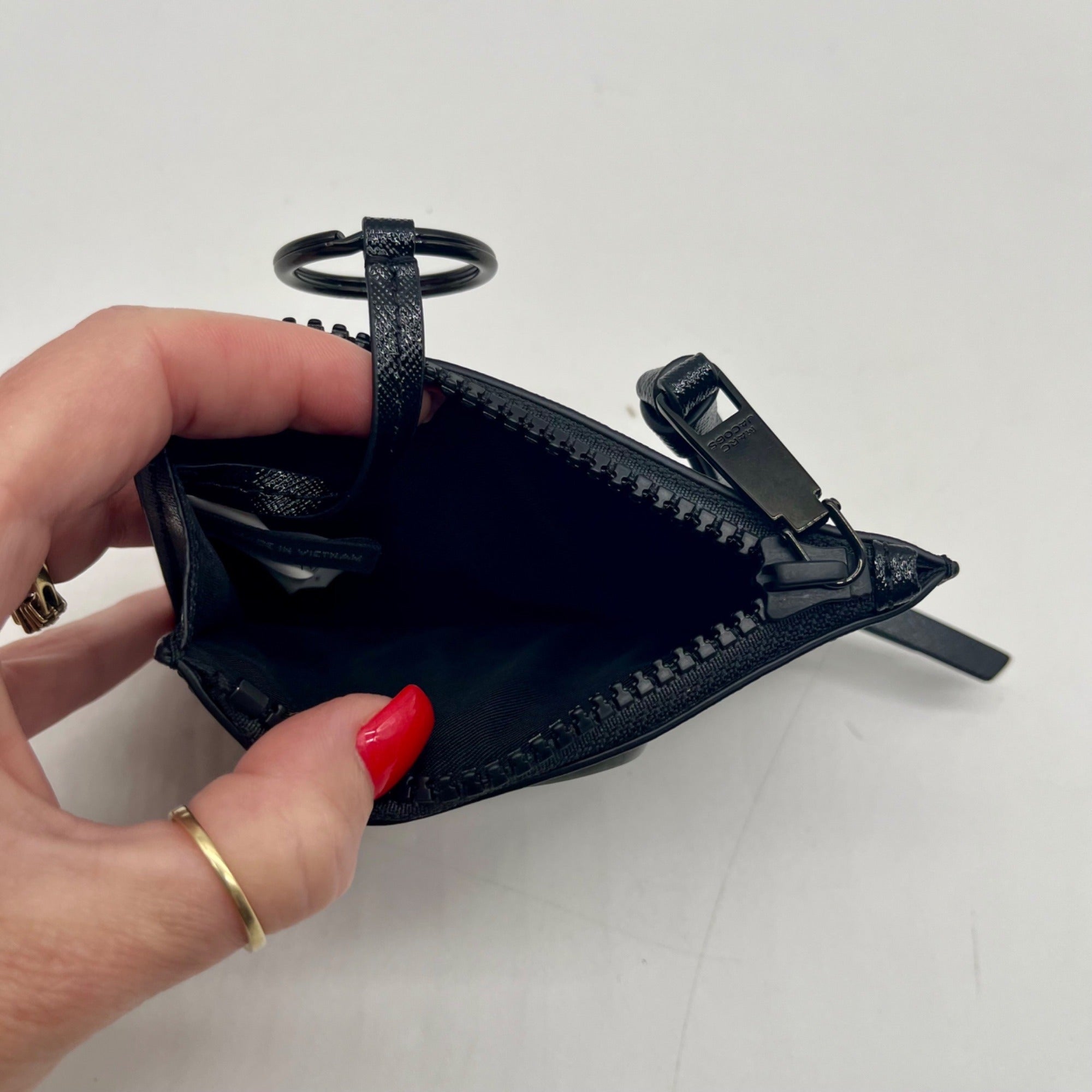 Marc Jacobs Black Saffiano Leather DTM Top Zip Multi Wallet