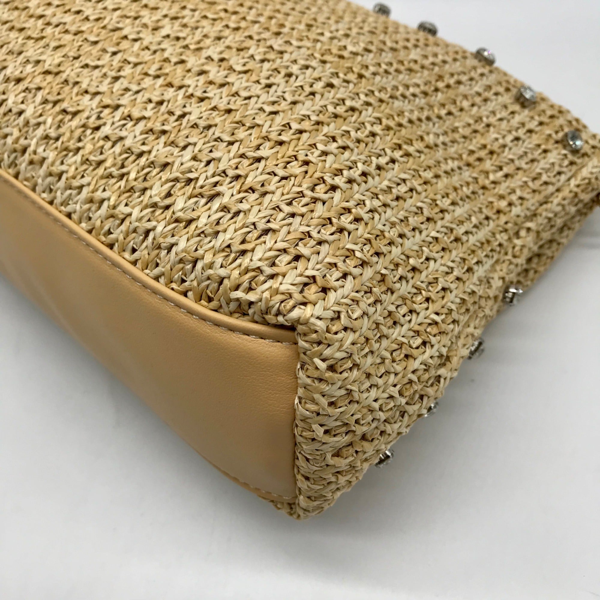 Urban Expressions Natural Marta Clutch