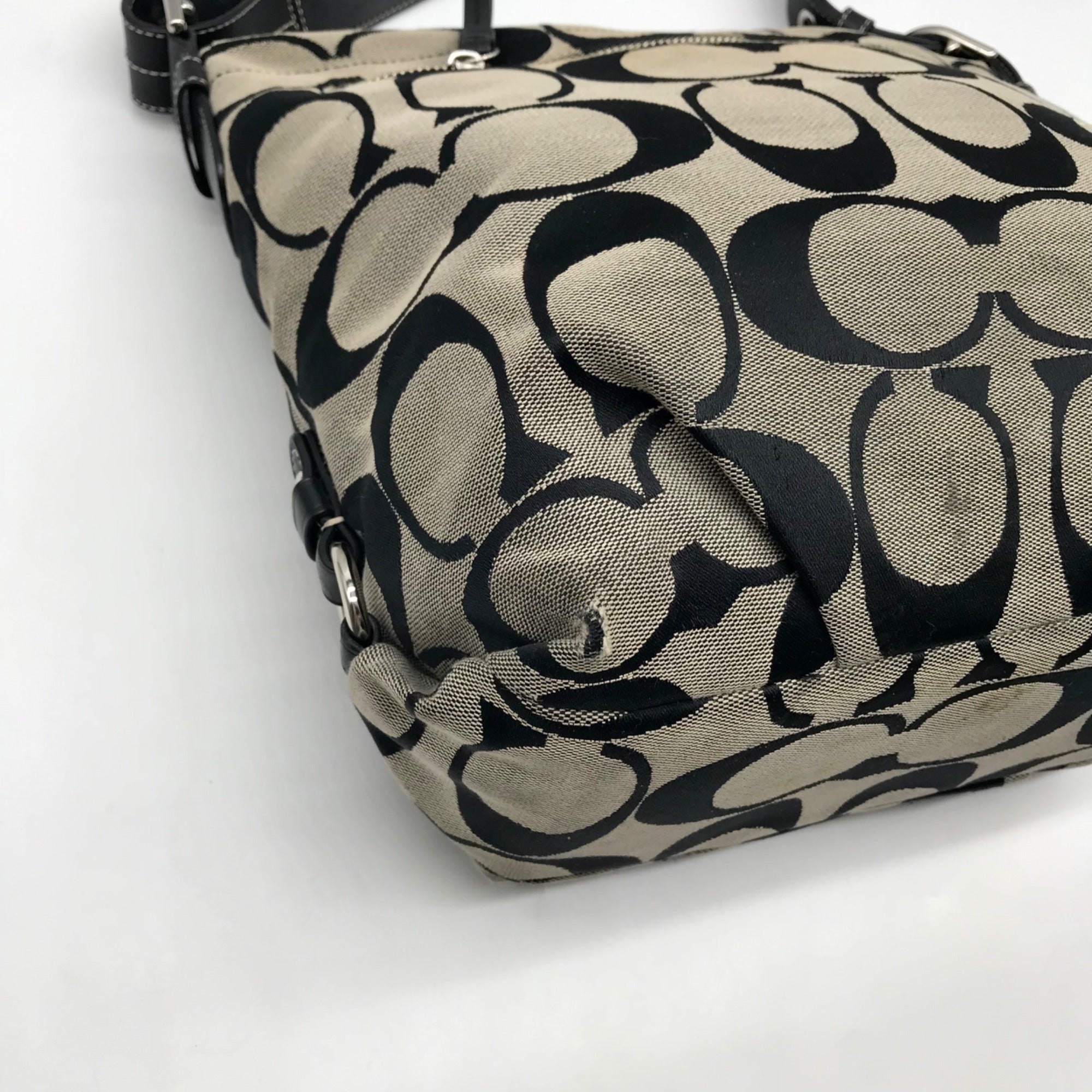 Coach Gray Signature C Jacquard Canvas Hobo Shoulder Bag F15067