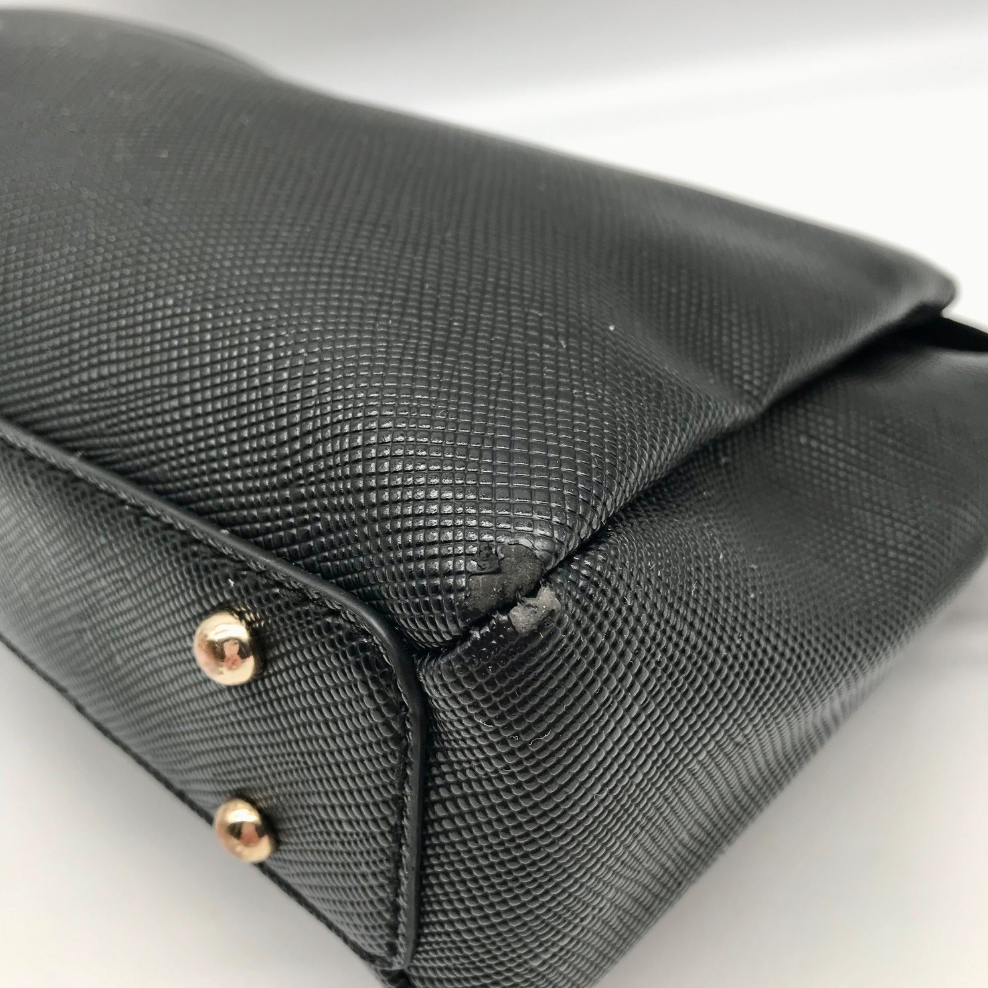 Guess Black Noelle Triple Compartment Crossbody Bag