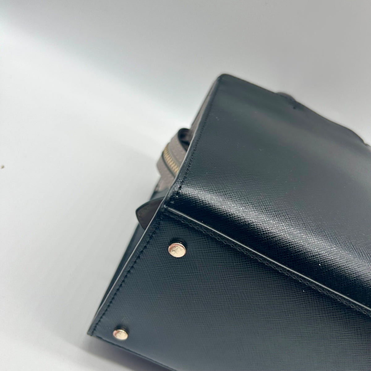Kate Spade Spencer Black and Gray Leather Shoulder Bag