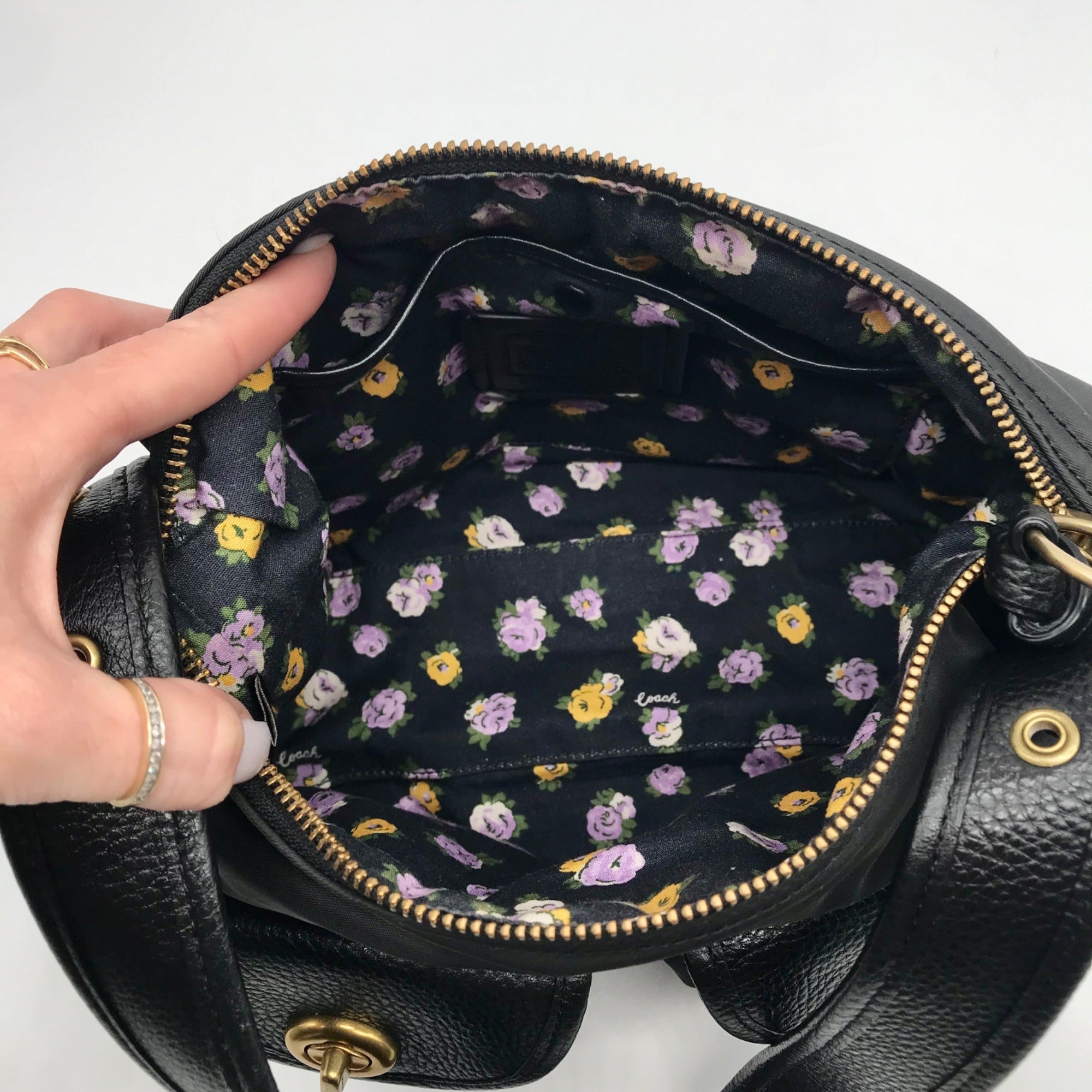 Coach Black Nylon Cargo Shoulder Bag With Interior Vintage Rose Print 3135