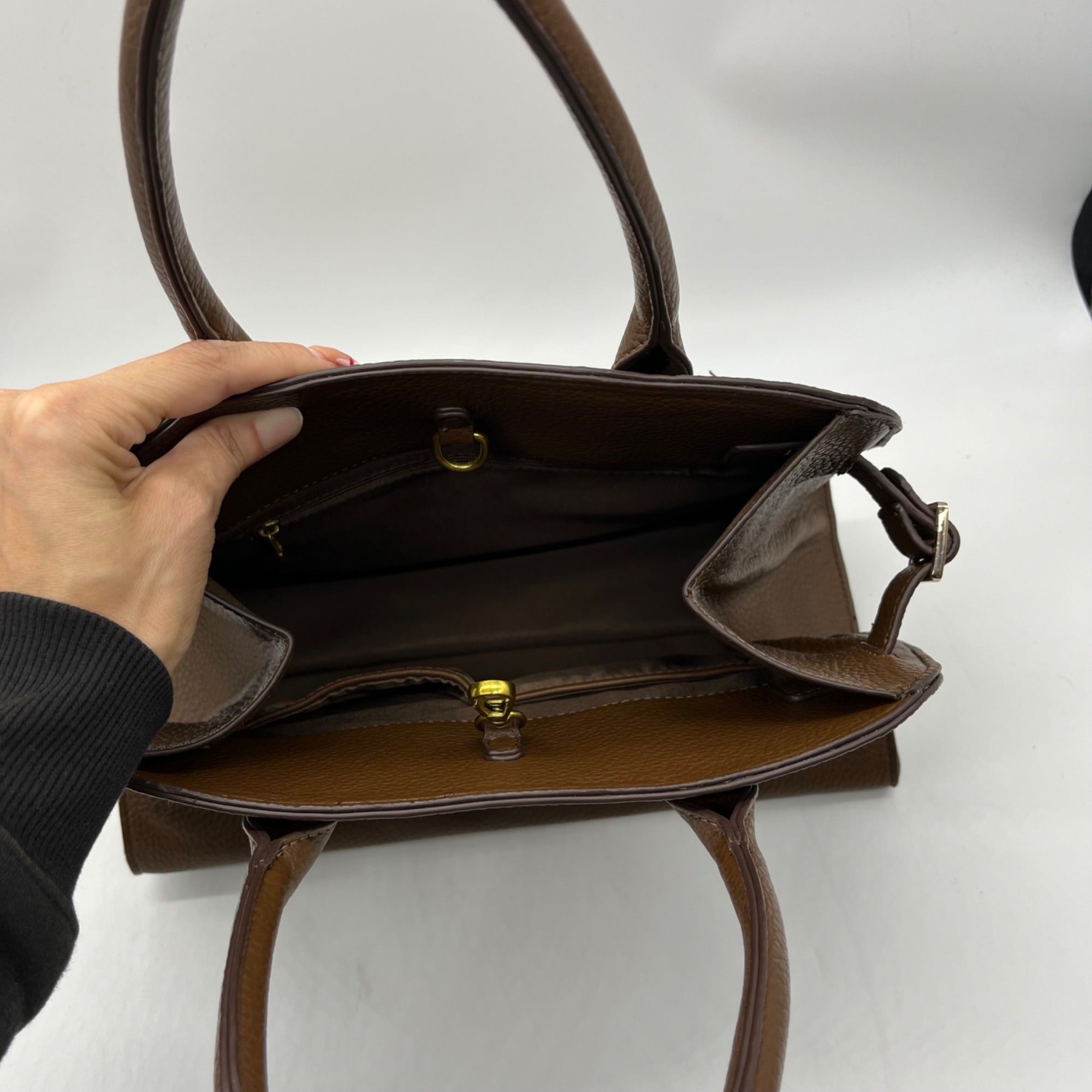 MMS Brown Leather Shoulder Bag
