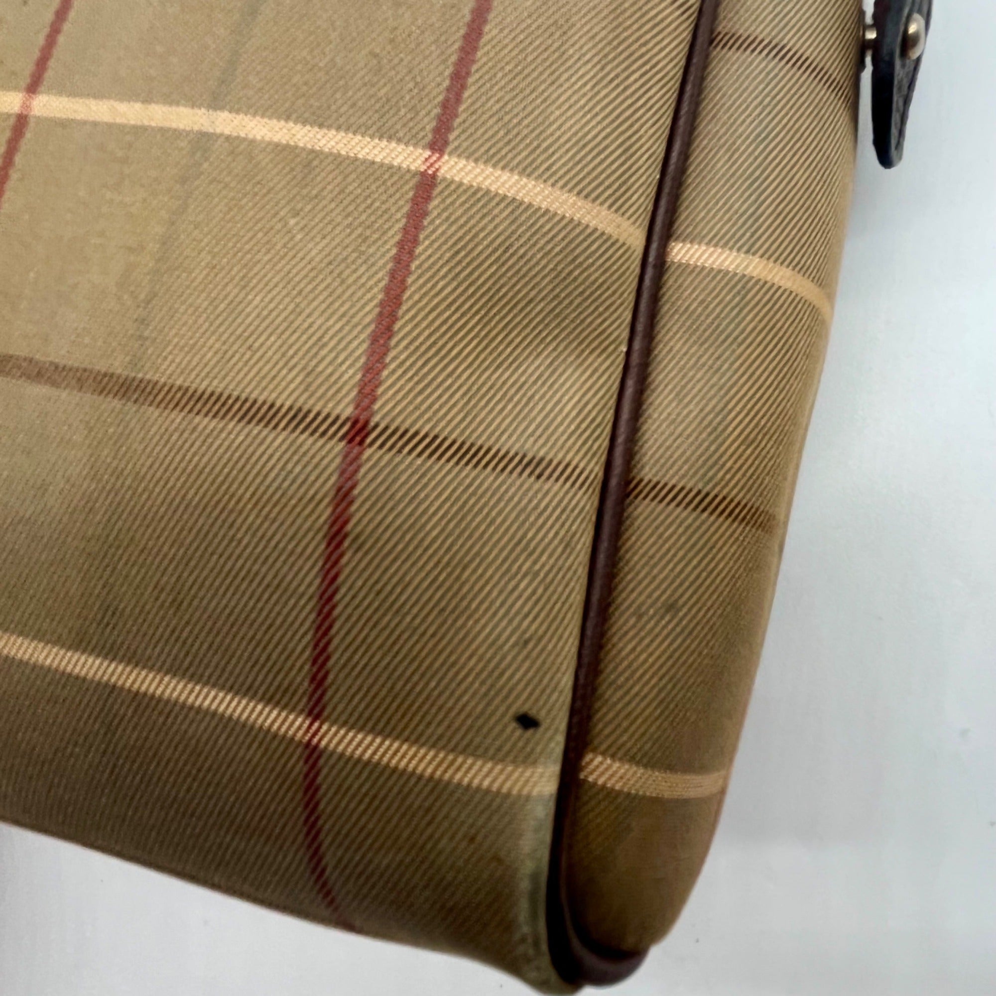 Burberrys Vintage Nova Check Canvas Zip Pouch