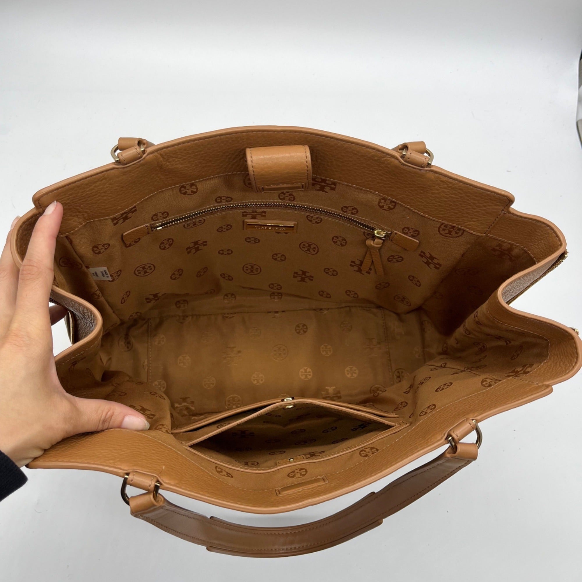 Tory Burch Ivy Side-Zip Hobo Bag