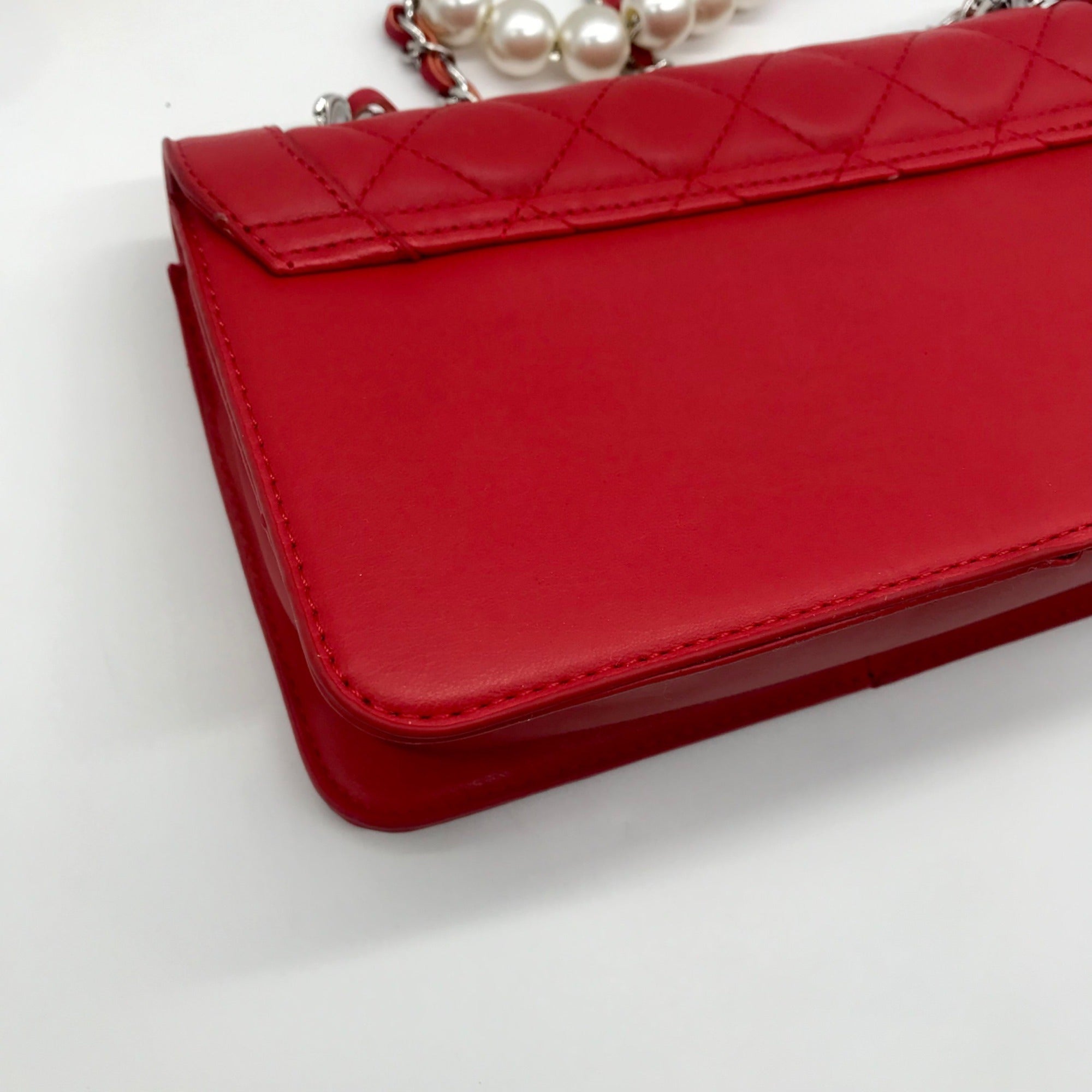Badgley Mischka Red Quilted Faux Leather And Pearl Crossbody