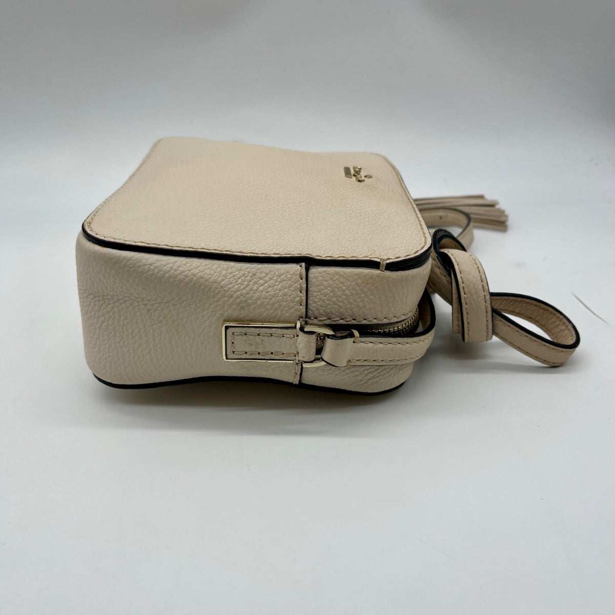 Kate Spade Beige Pebbled Leather Arla Camera Bag