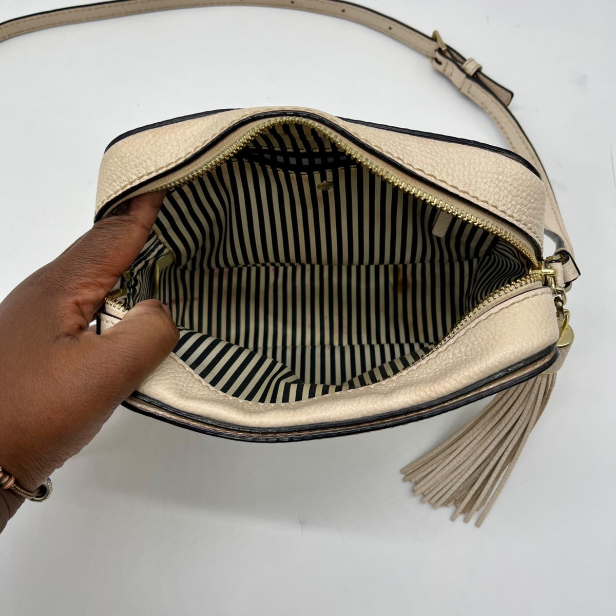 Kate Spade Beige Pebbled Leather Arla Camera Bag