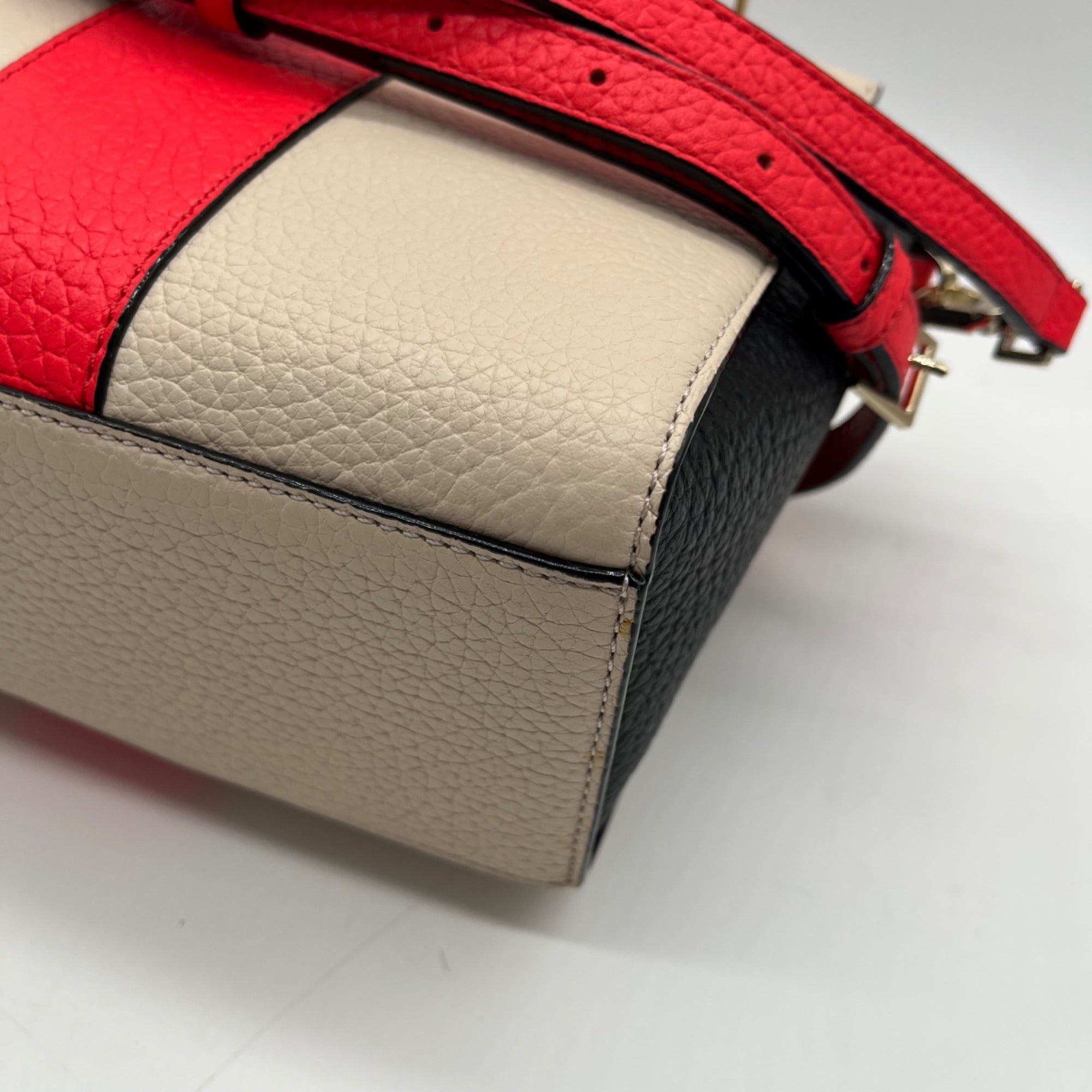 Kate Spade Chelsea Square Bennett Beige Leather Satchel Bag