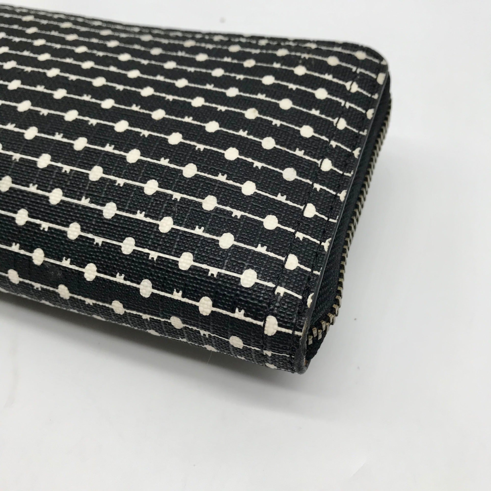 Fossil Black And White Patterned Leather RFID Logan Wallet