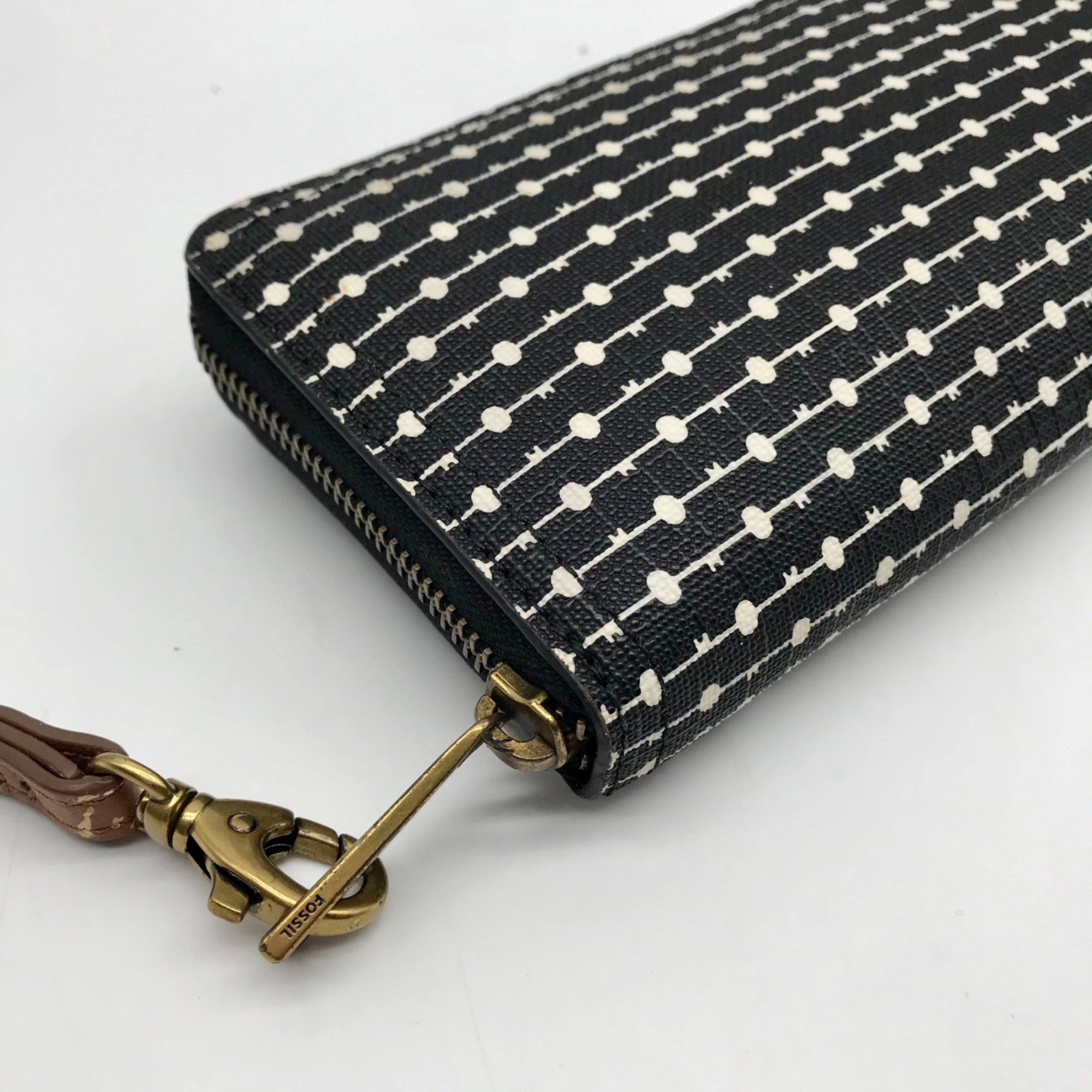 Fossil Black And White Patterned Leather RFID Logan Wallet