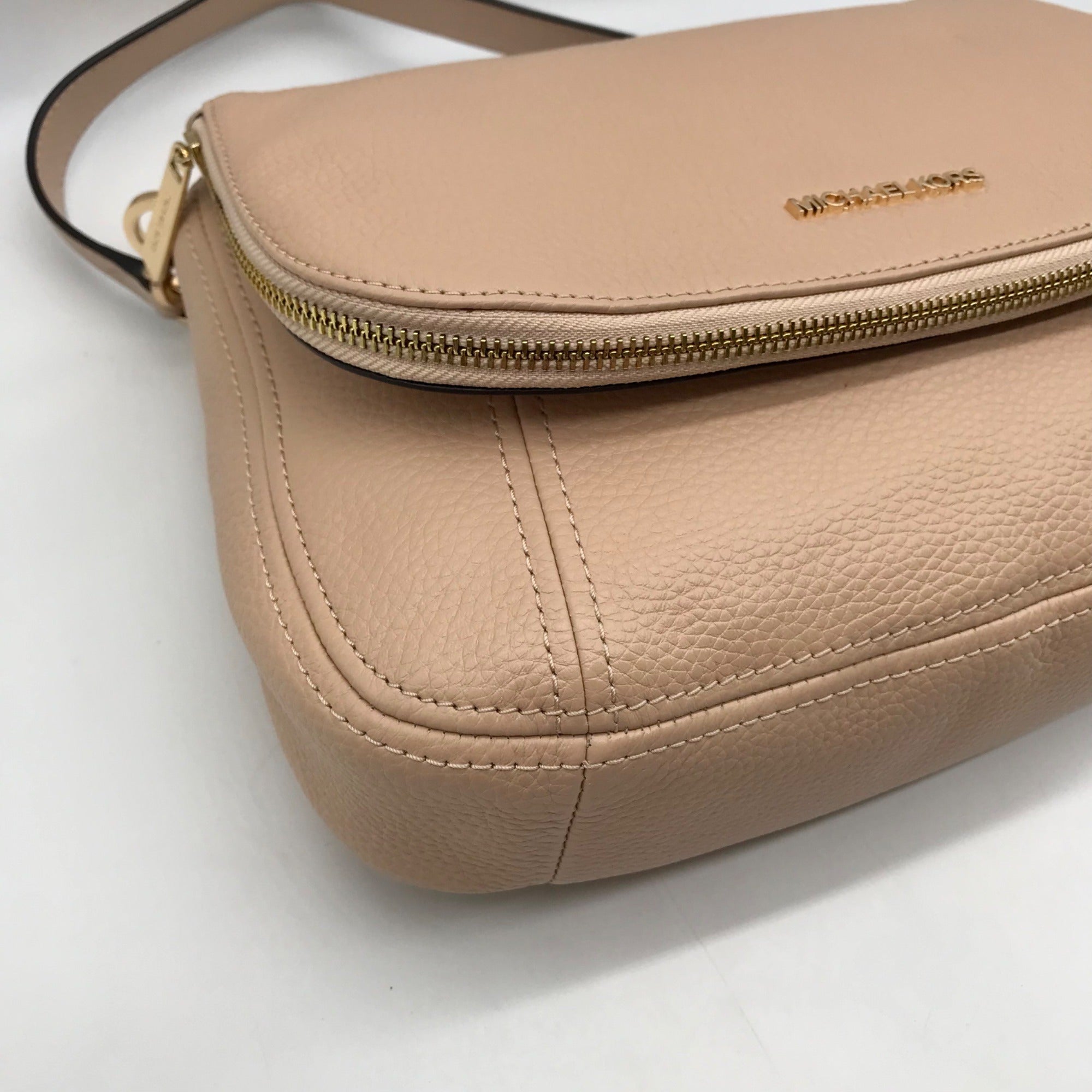 Michael Kors Light Pink Pebbled Leather Bedford Convertible Shoulder bag