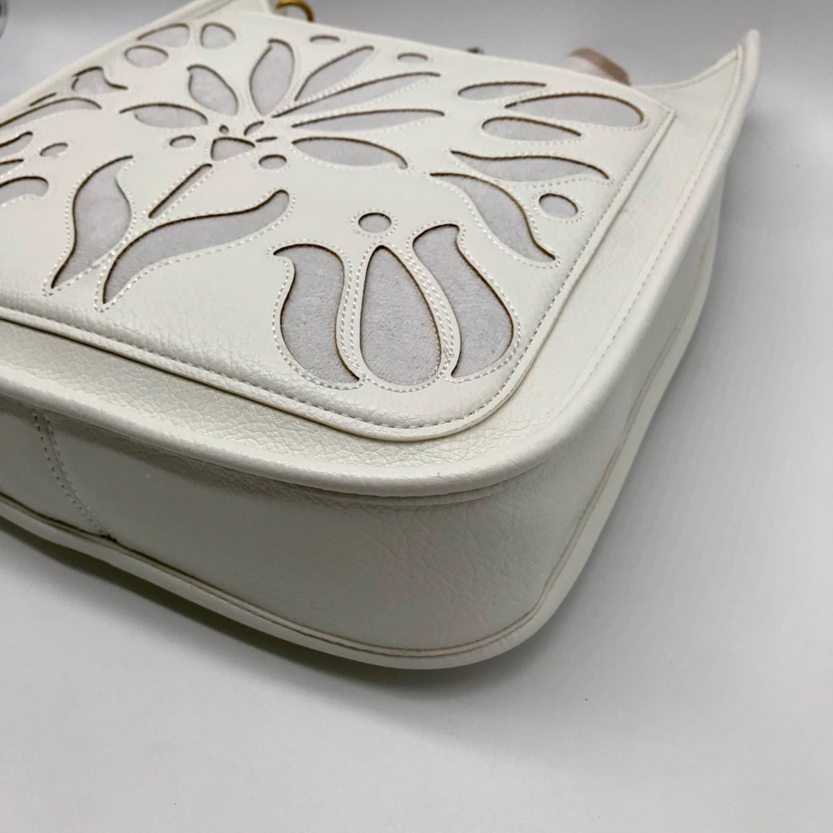 Style &amp; Co White Faux Leather Deco Rose Medium Crossbody Bag