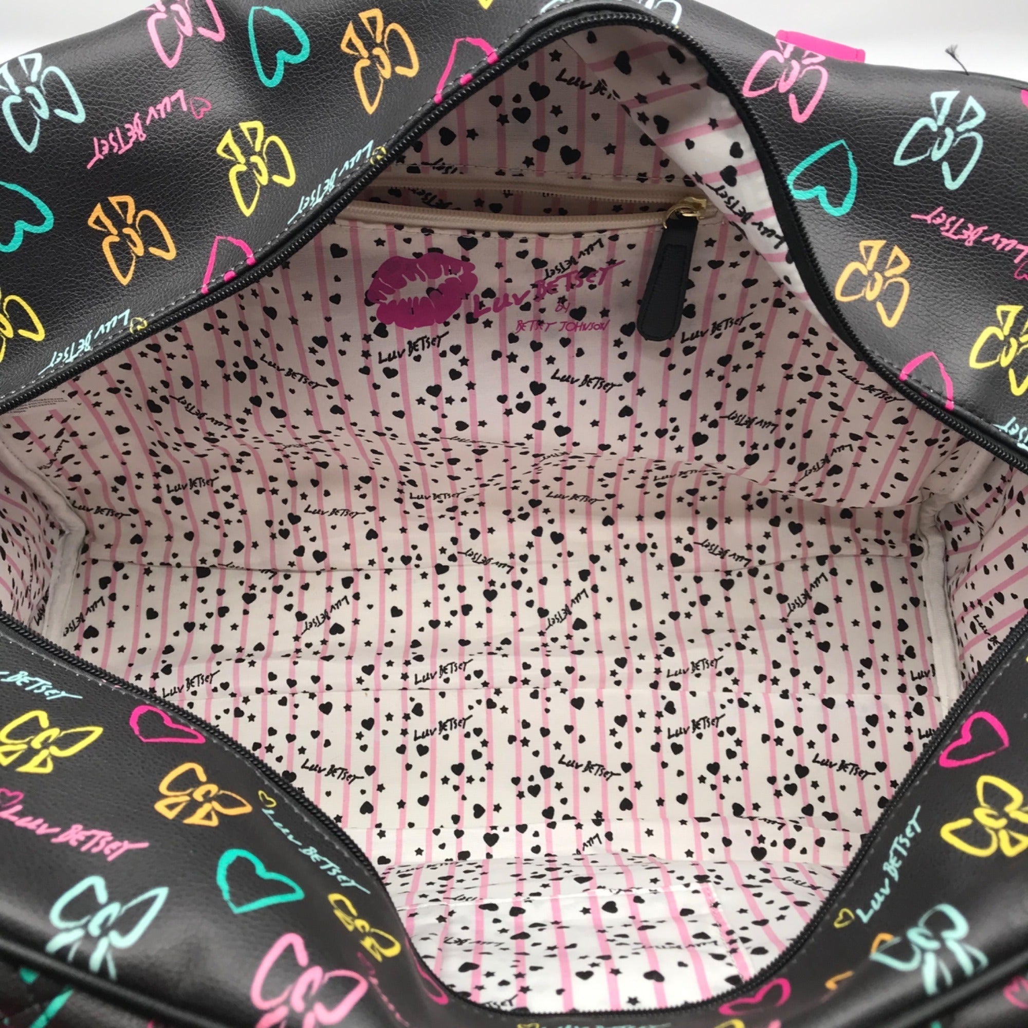 Betsy Johnson Black Quilted Leather Bow And Heart Duffel Bag With Pouch