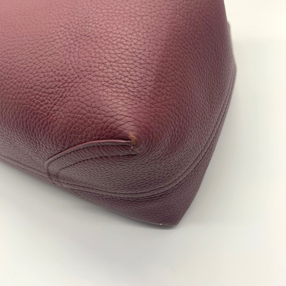 Draper James Wine Large Reversible Tote Bag and Pouch