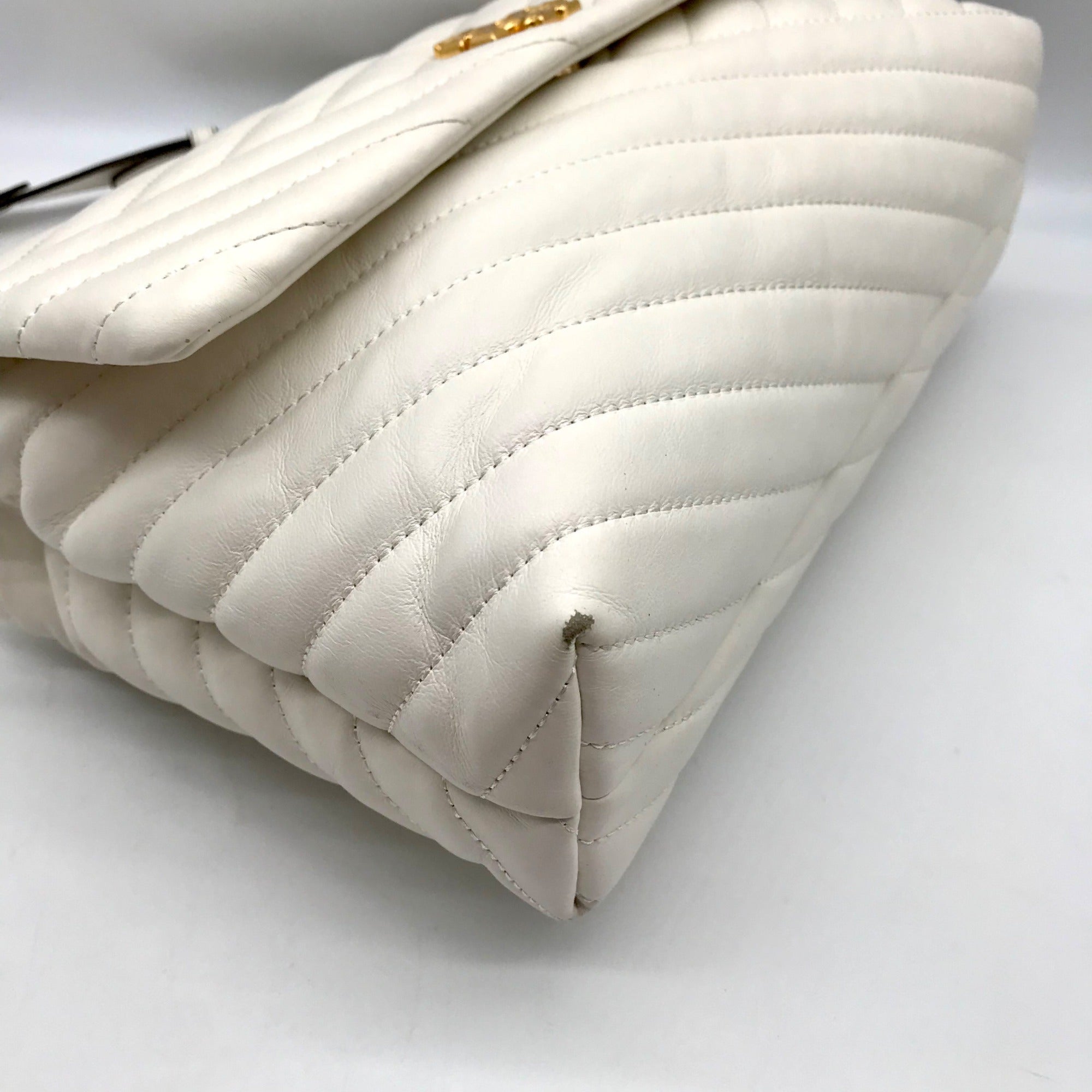 Tory Burch Ivory Leather Kira Chevron Convertible Shoulder Bag