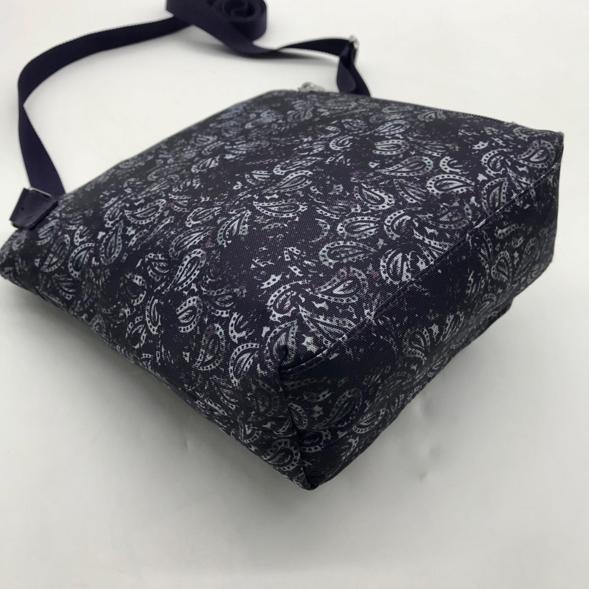 Baggallini Midnight Blossom Print Nylon Crossbody