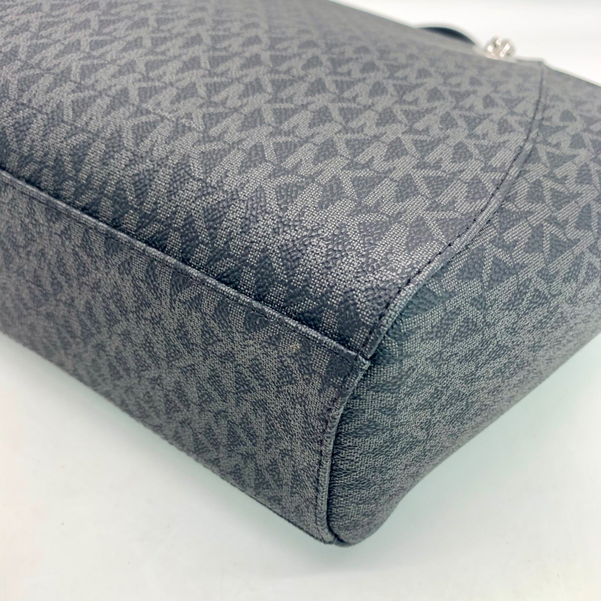 Michael Kors Jet Set Black Signature Coated Canvas Shoulder Bag