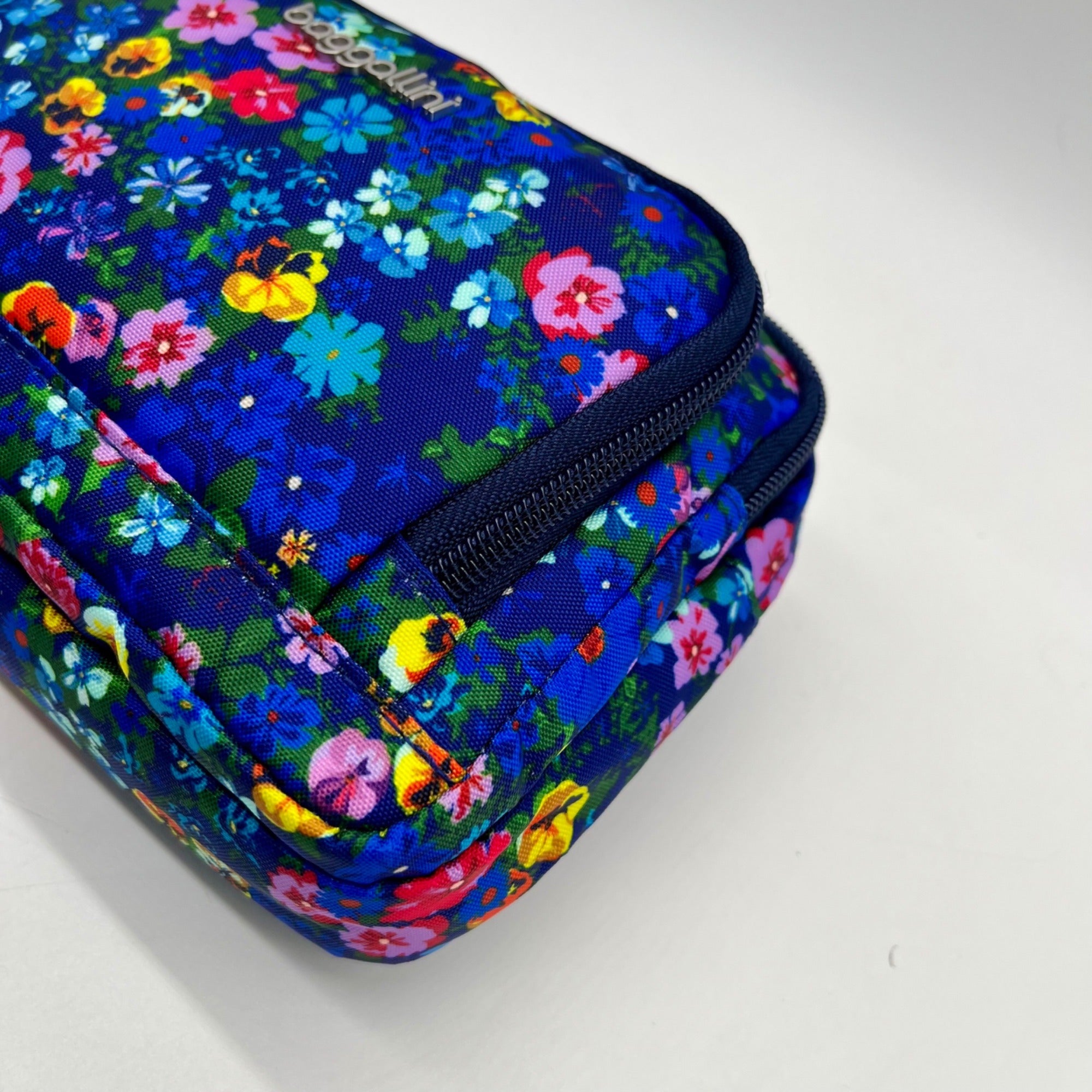 Baggallini Blue Triple Zip Bag