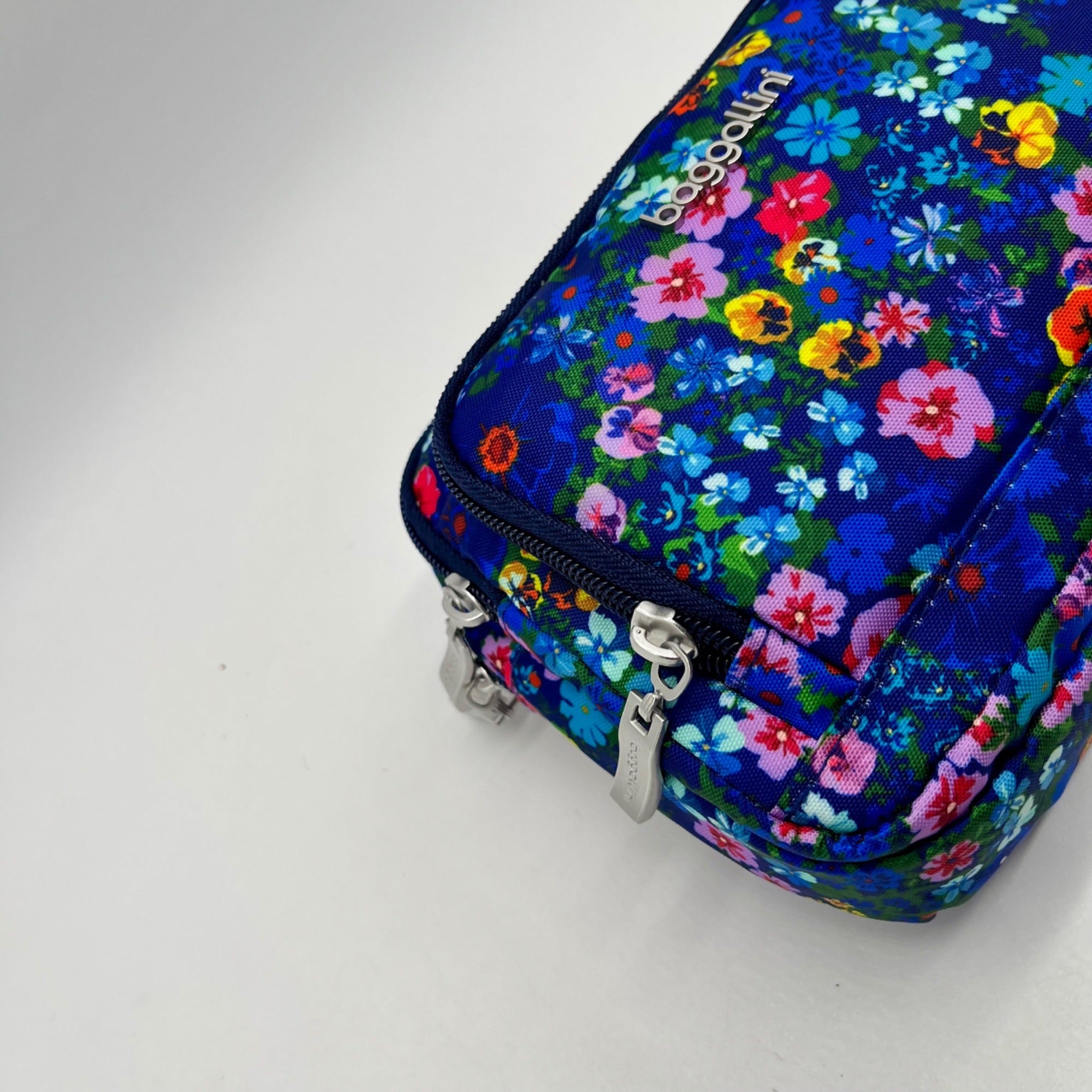 Baggallini Blue Triple Zip Bag