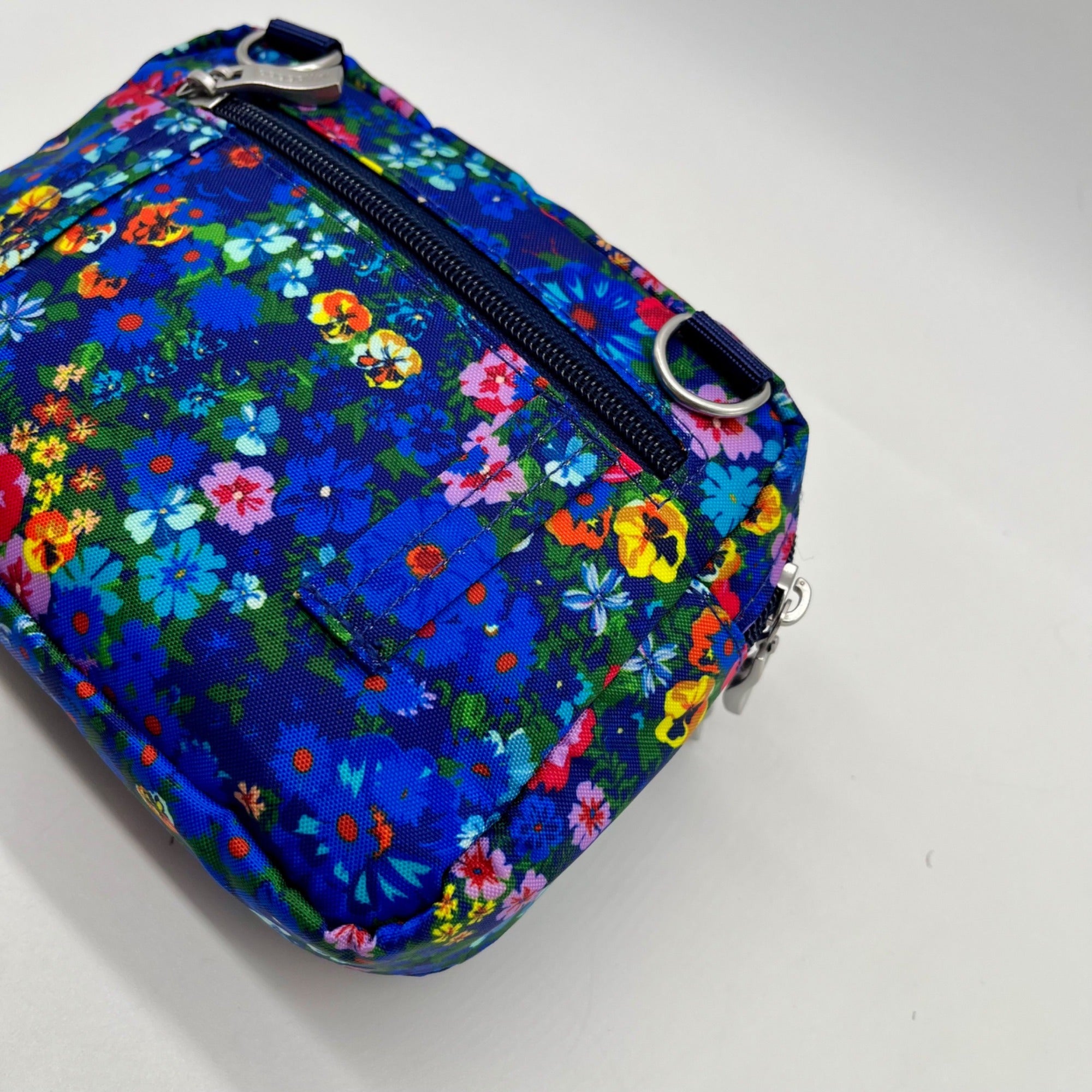 Baggallini Blue Triple Zip Bag