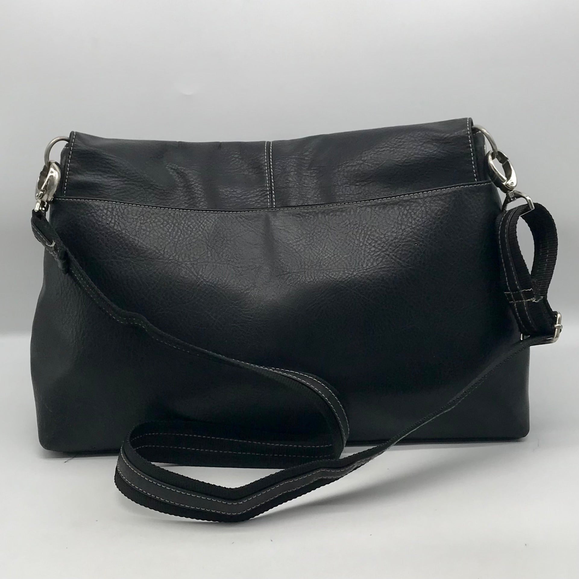 Tommy Hilfiger Black Leather Fold Over Messenger Bag
