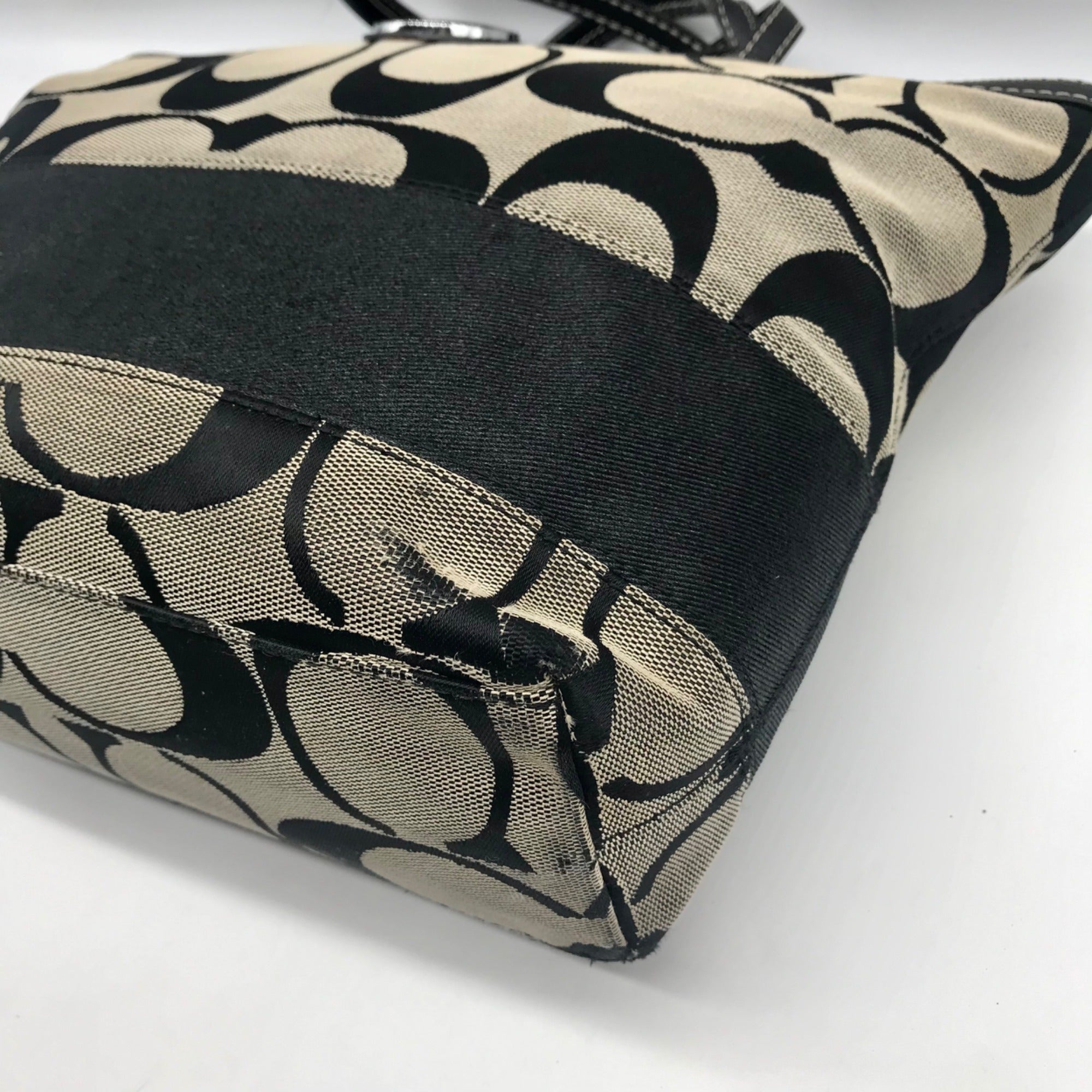 Coach Signature Black Canvas Tote Bag F15112