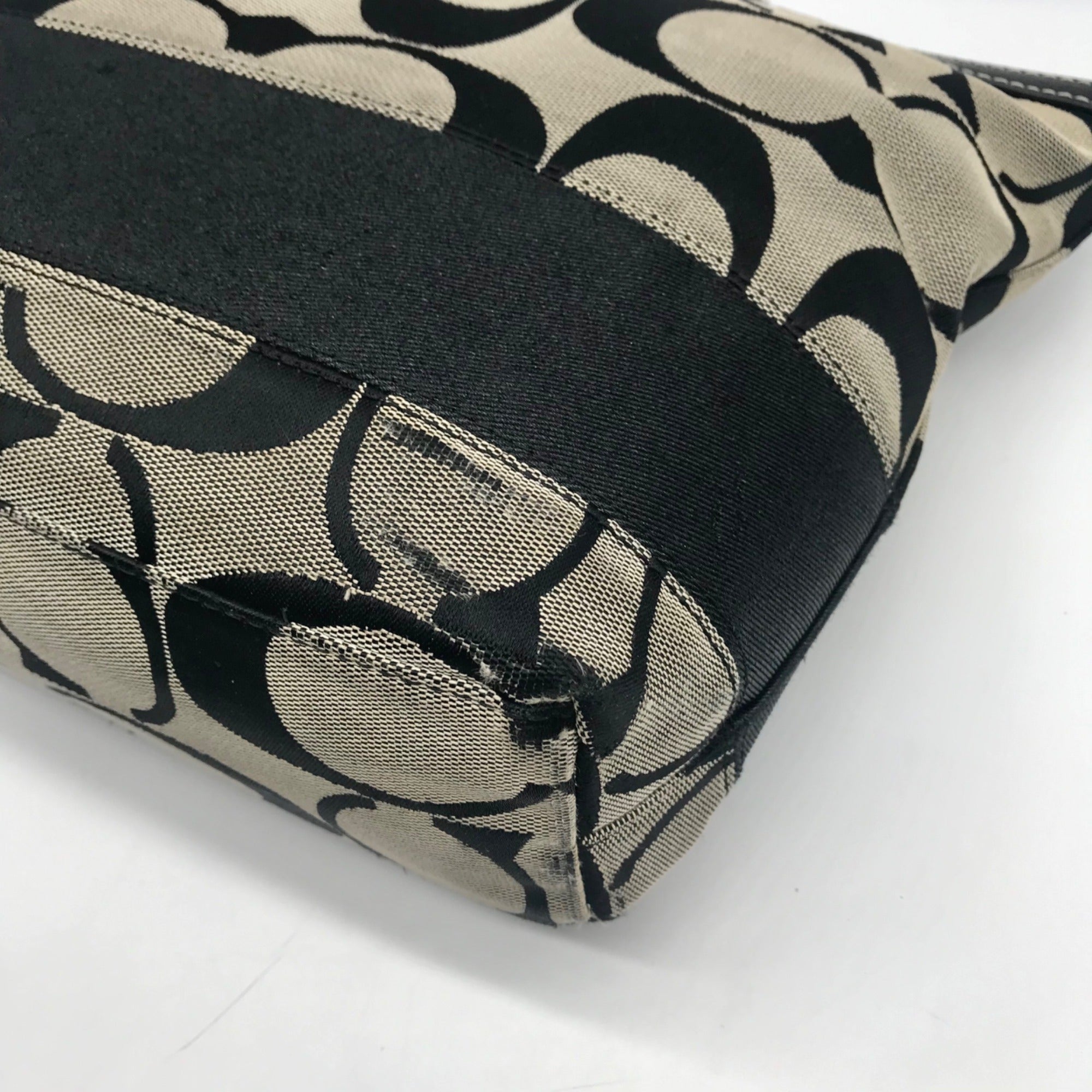 Coach Signature Black Canvas Tote Bag F15112