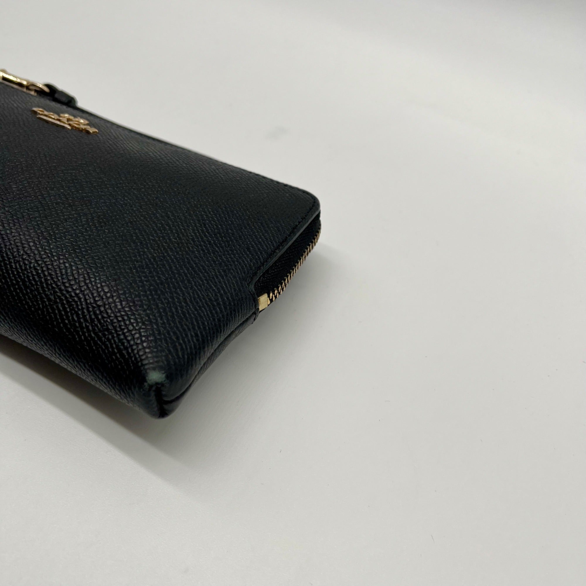Coach Black Crossgrain Leather Large Corner Zip Wristlet
