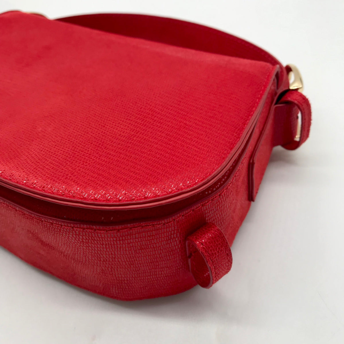 On 34th Red Jaqqy Small Lizard Crossbody Bag