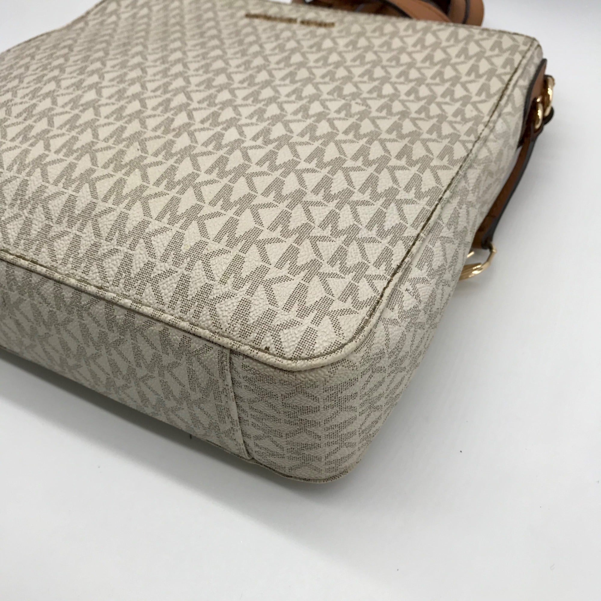 Michael Kors Cream Signature Coated Canvas Large Messenger Bag