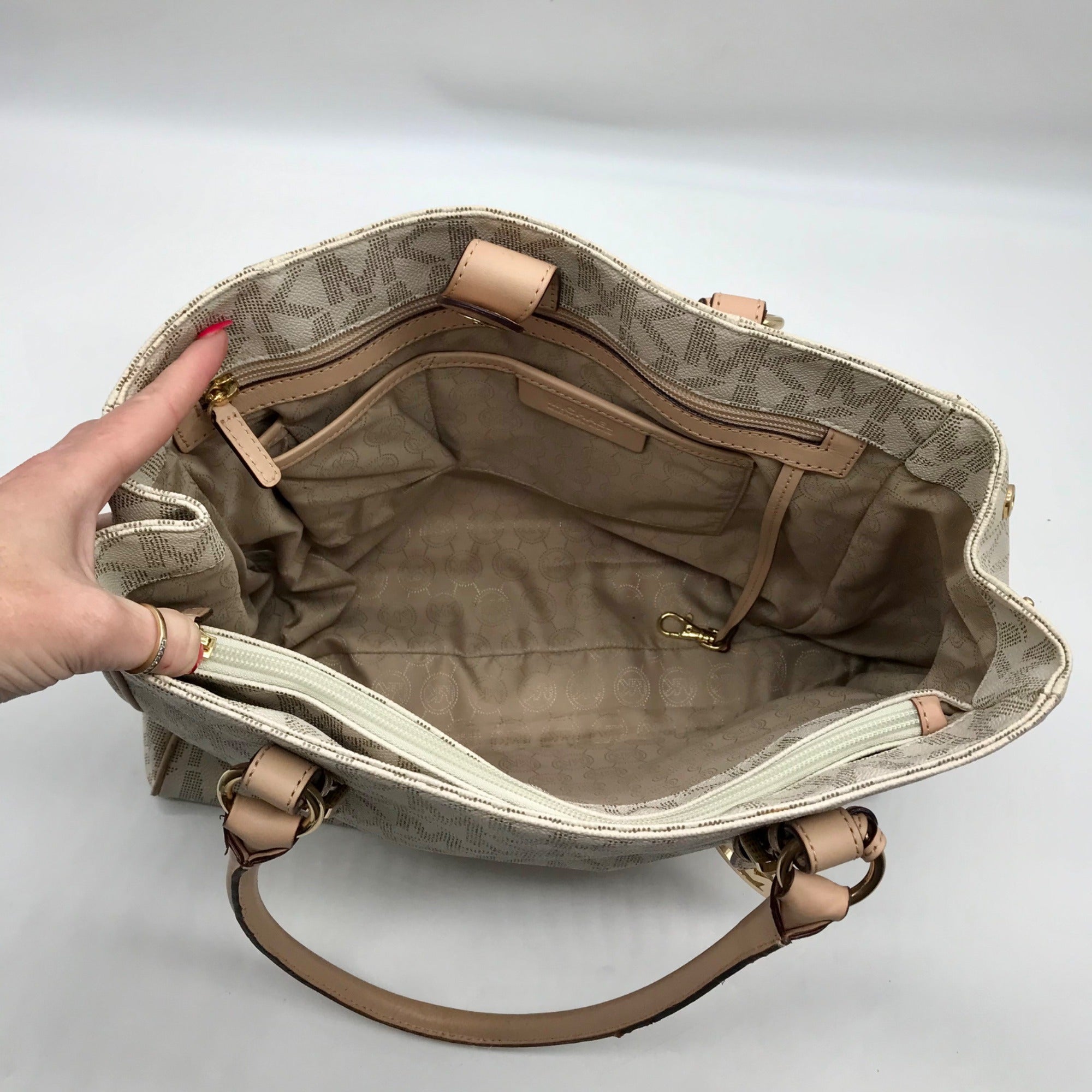 Michael Kors Vanilla Monogram Canvas Jet Set Work Tote Bag