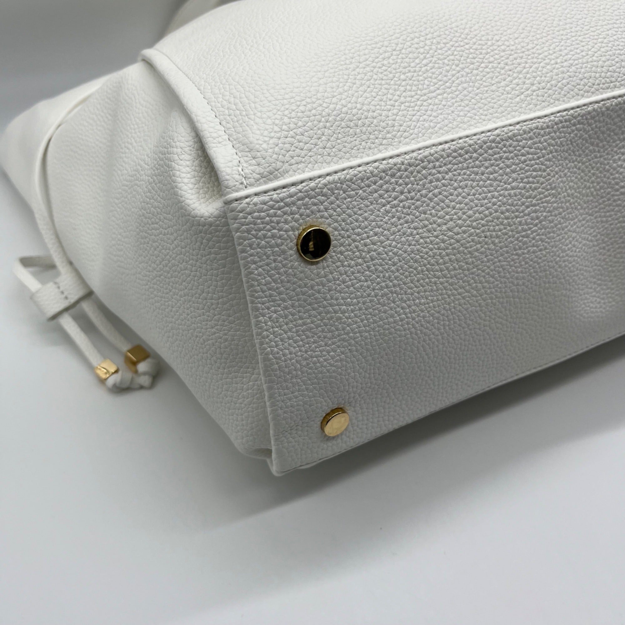 On 34th Jyyll Large White Faux Leather Solid Tote with Removable Pouch