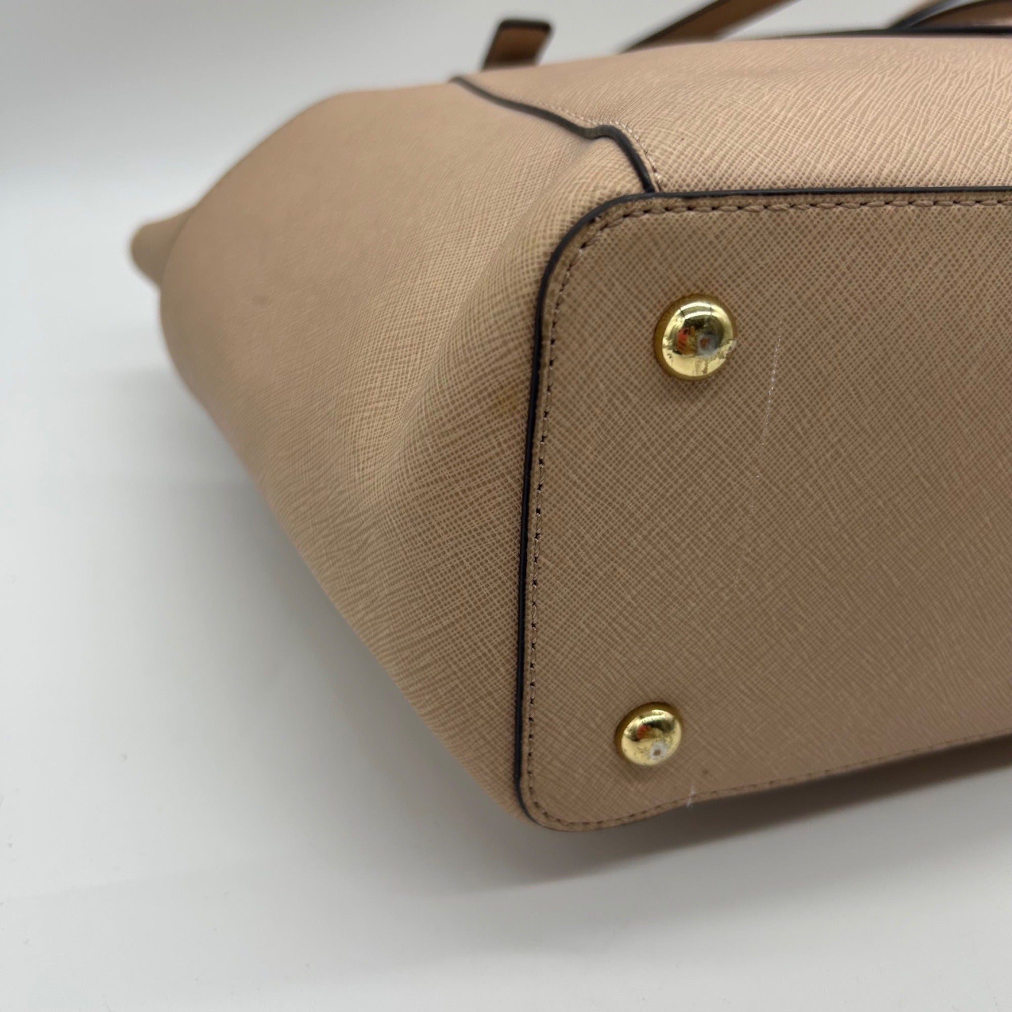 Michael Kors Beige Leather Shoulder Bag