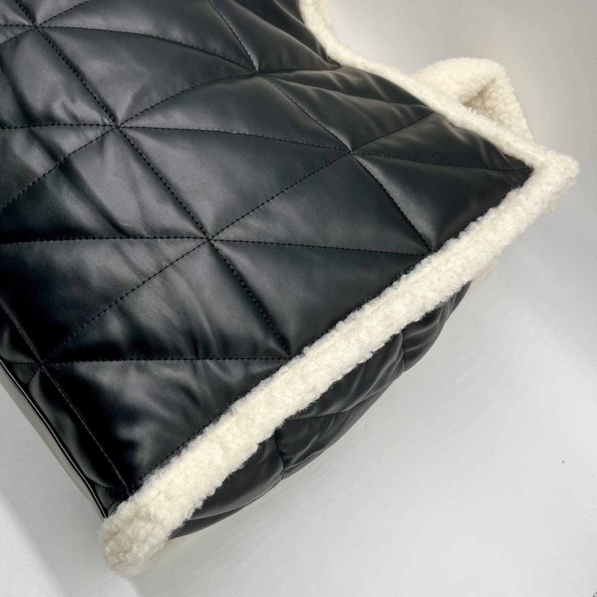 Unbranded Black And Fur Shoulder Bag