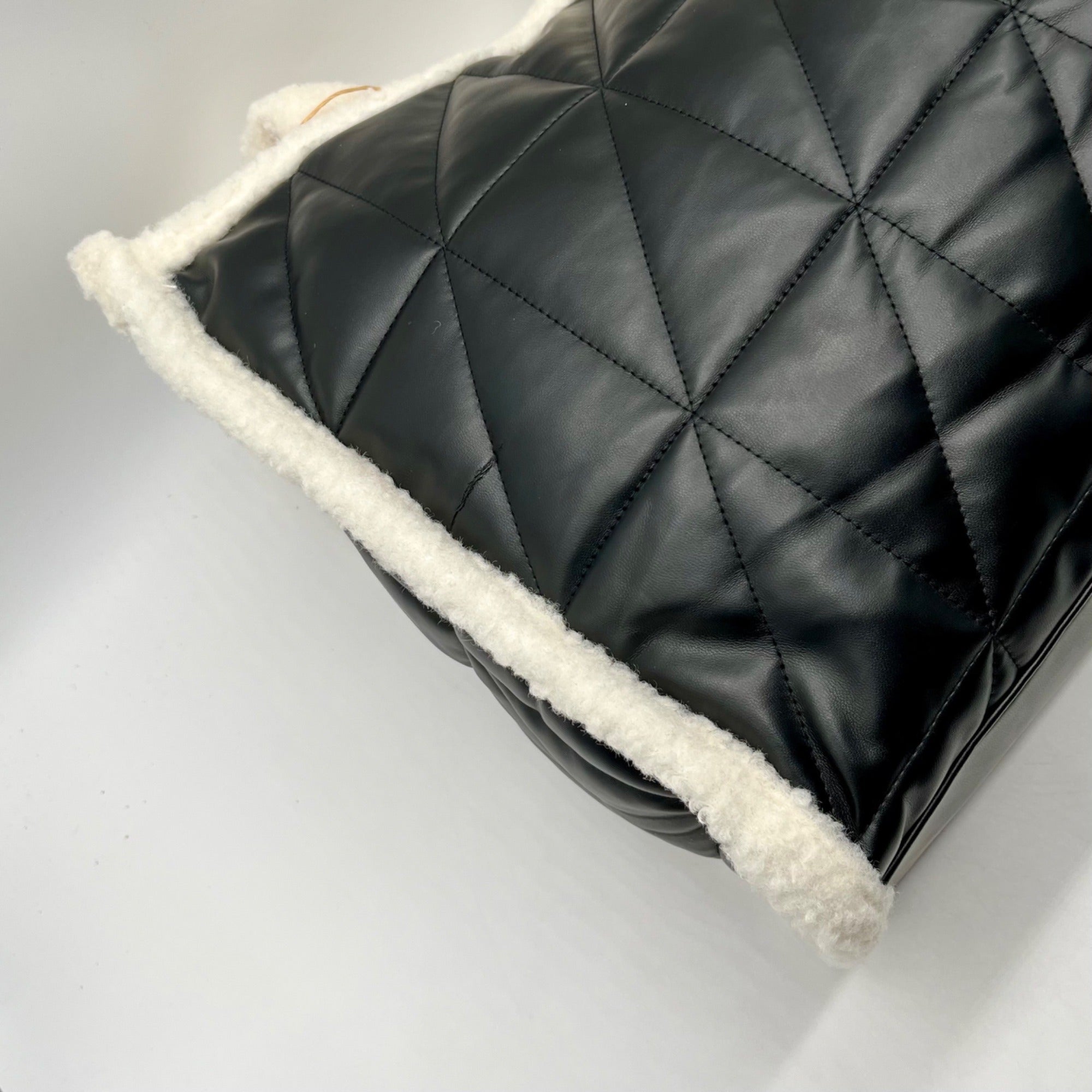 Unbranded Black And Fur Shoulder Bag