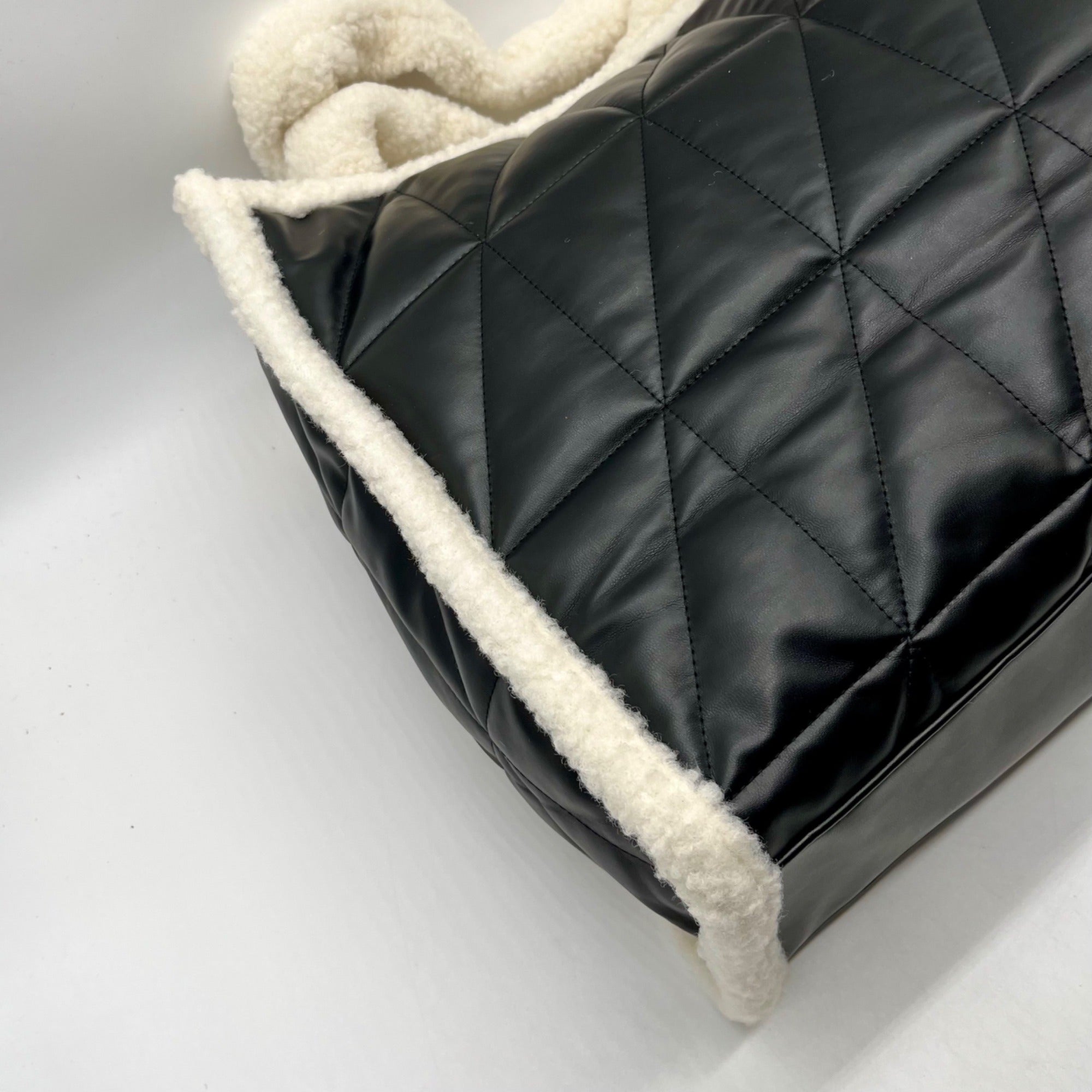 Unbranded Black And Fur Shoulder Bag