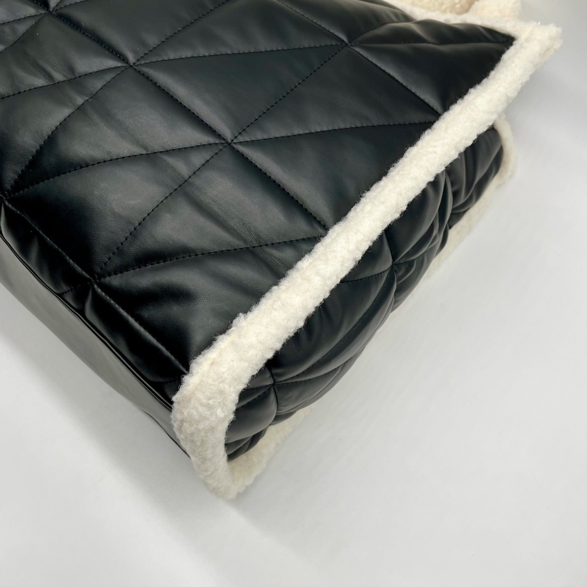 Unbranded Black And Fur Shoulder Bag