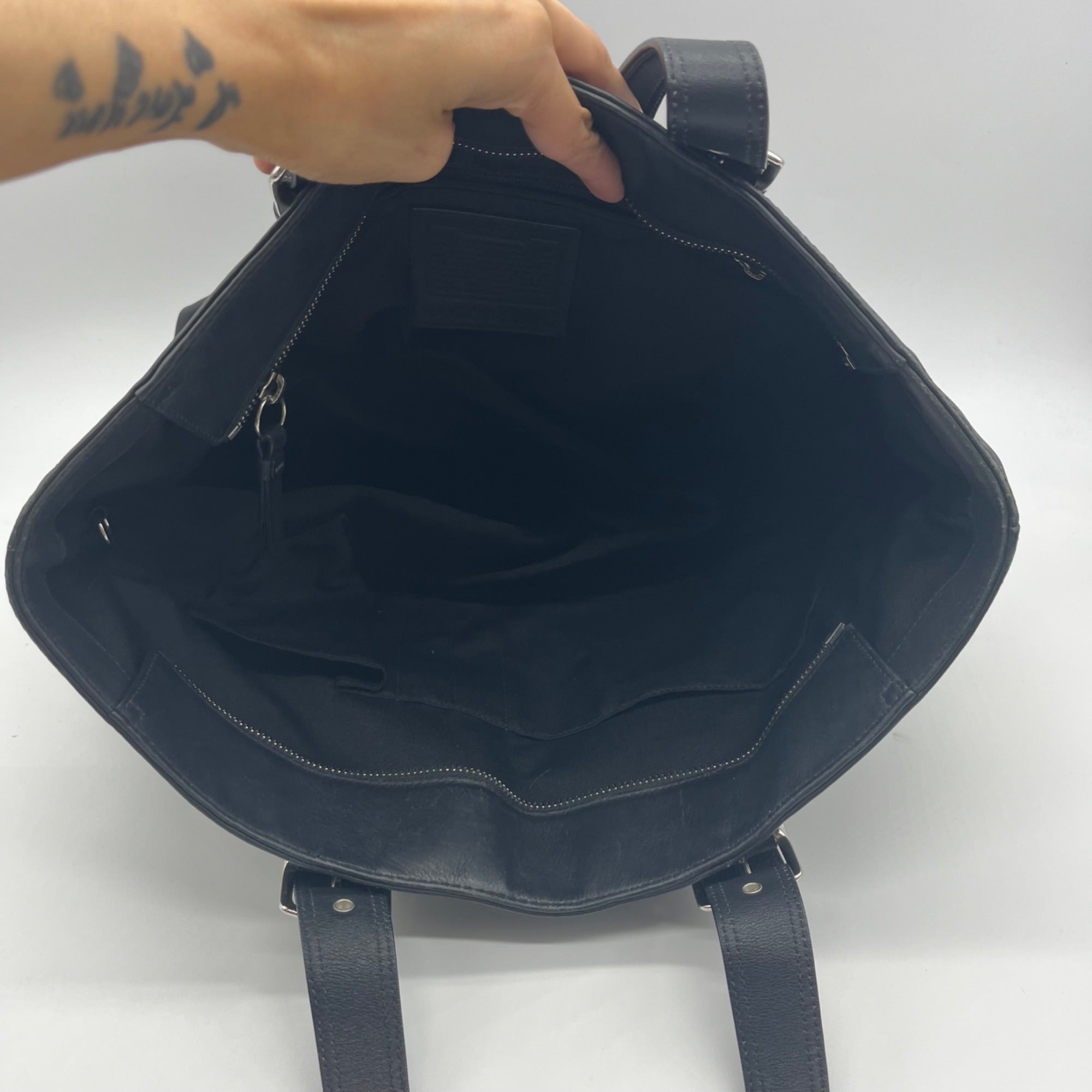 Coach Black Leather Gallery Tote Bag F10195