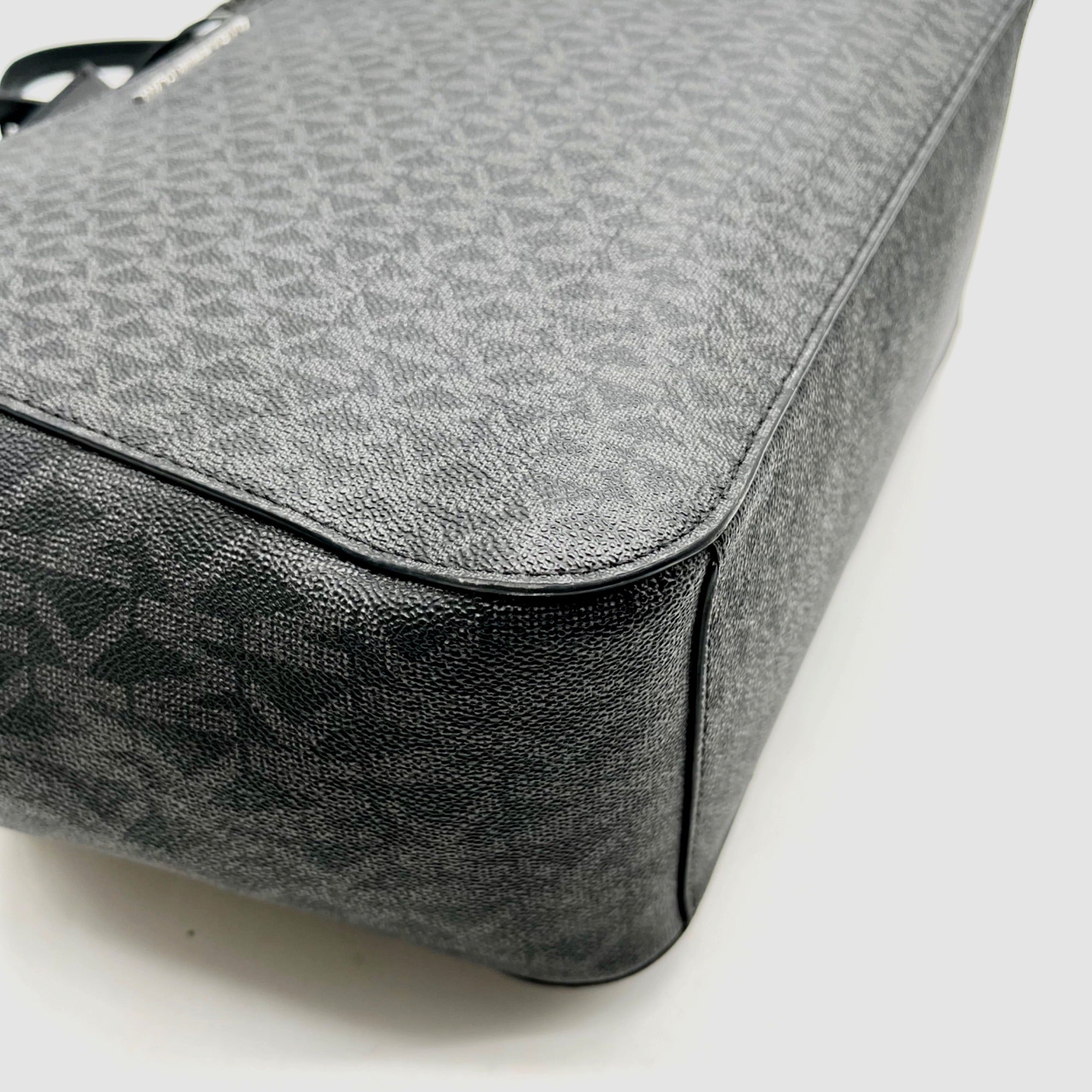 Michael Kors Black Monogram Canvas Jet Set Logo Chain Shoulder Bag