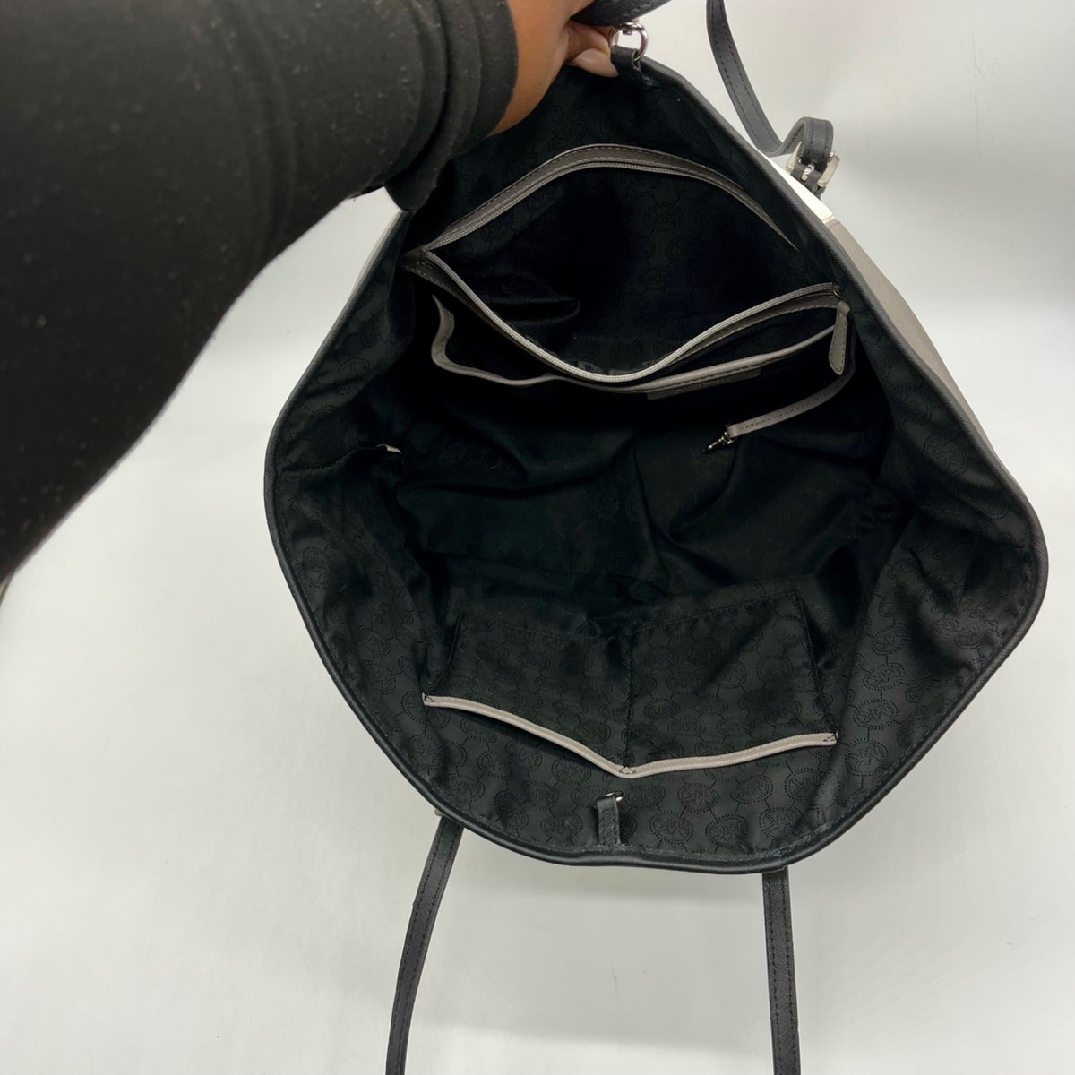 Michael Kors Gray And White Leather Colorblock Tote Bag