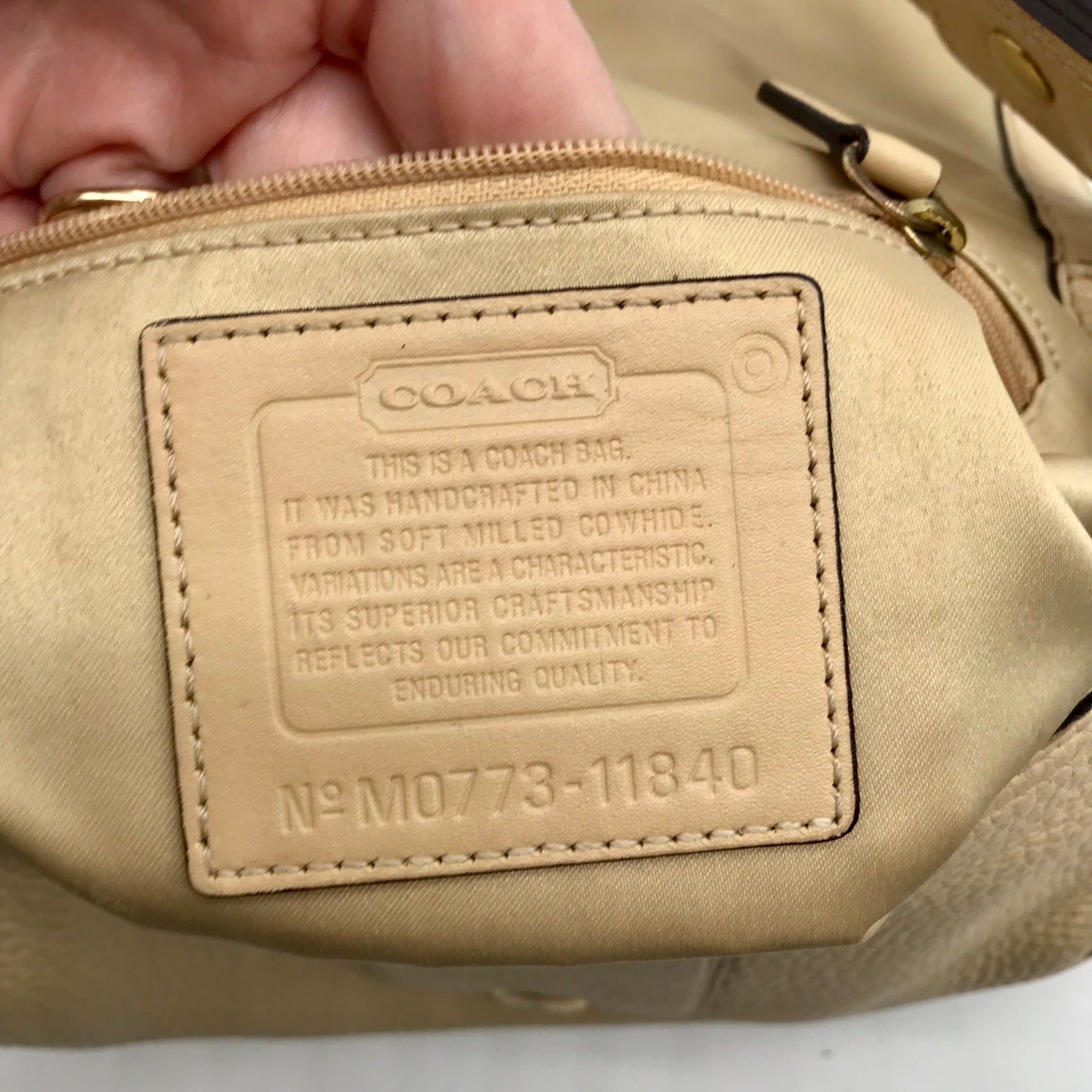 Vintage Coach Beige Pebbled Leather Soho Shoulder Bag 11840