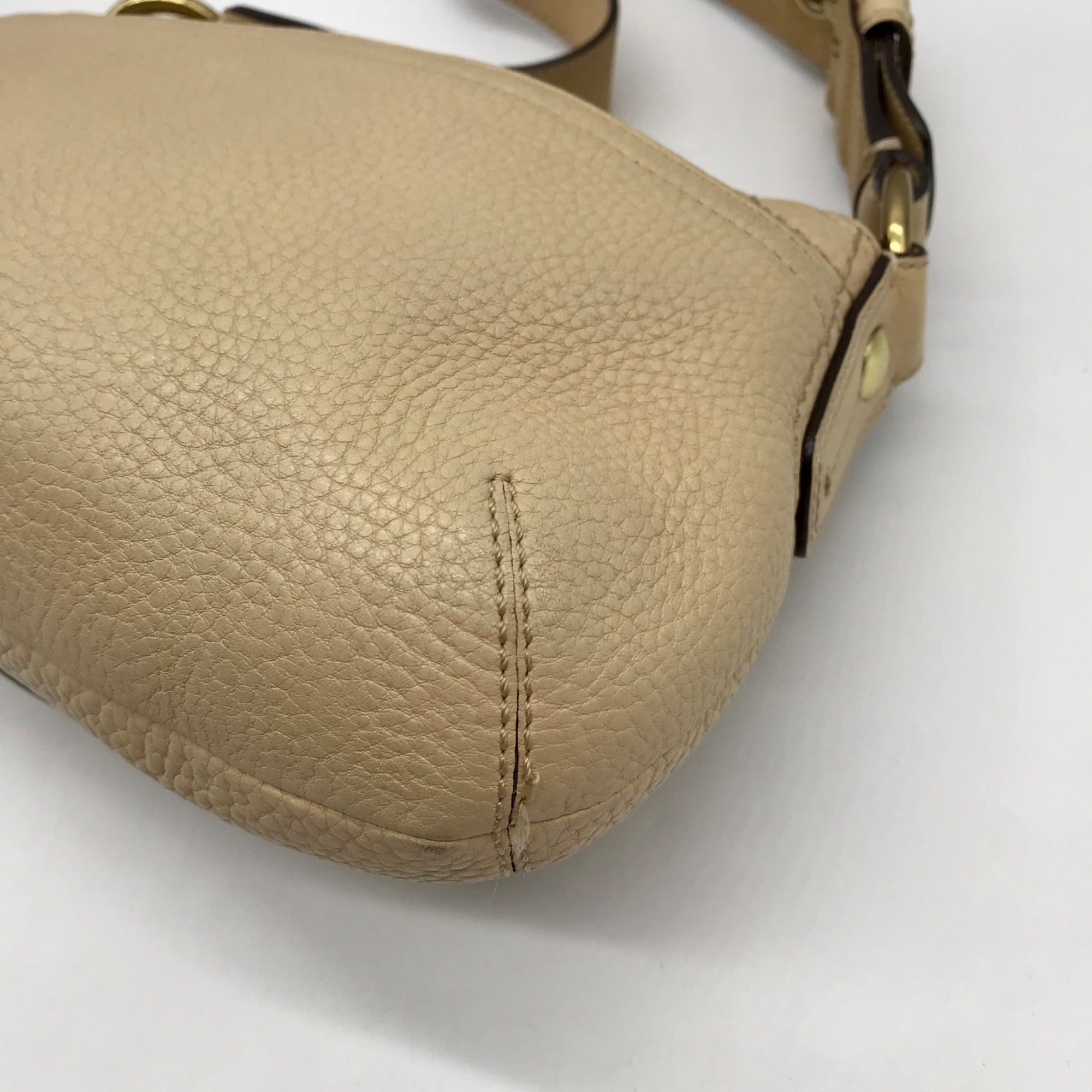Vintage Coach Beige Pebbled Leather Soho Shoulder Bag 11840